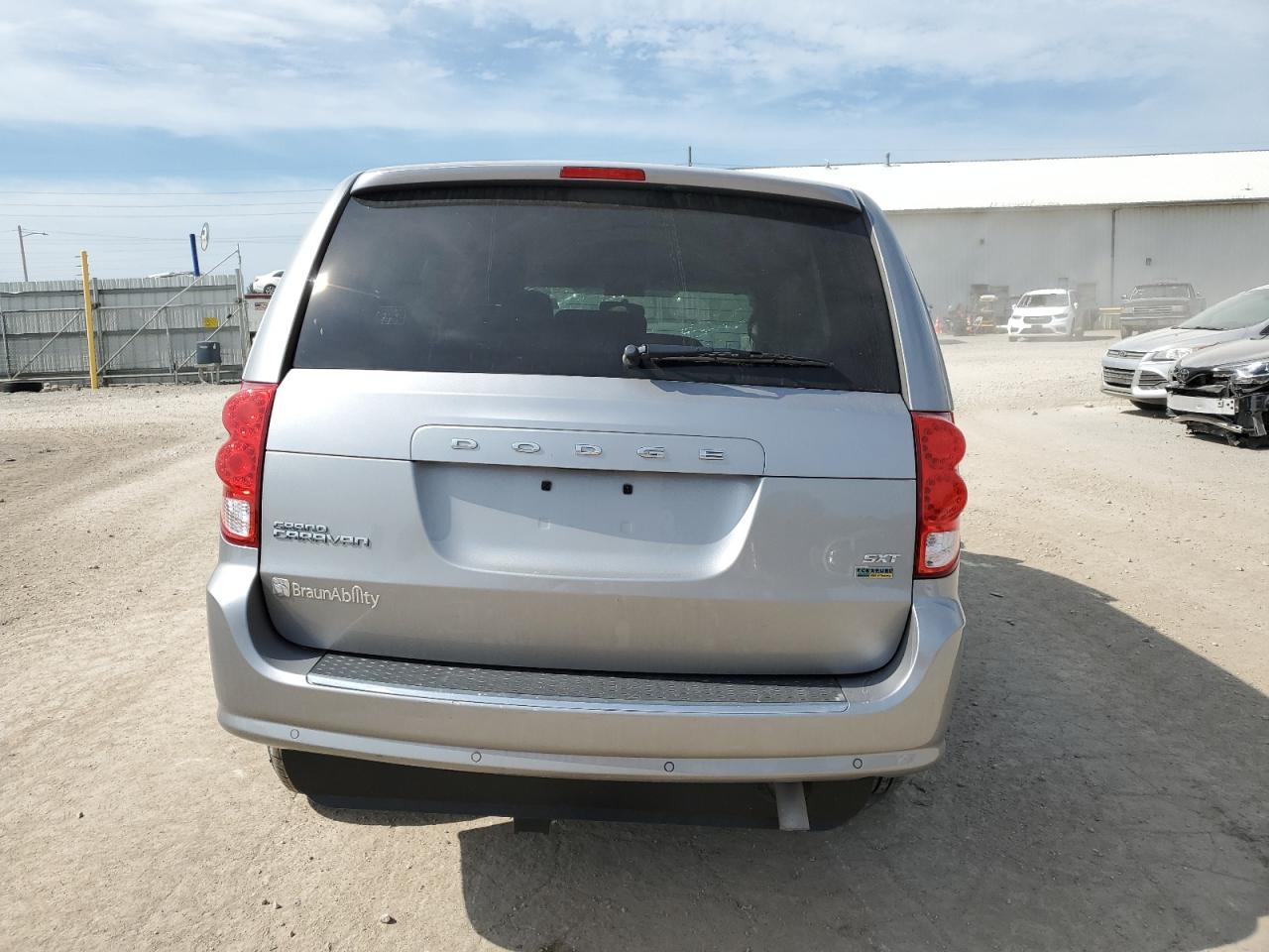 2016 Dodge Grand Caravan Sxt VIN: 2C4RDGCGXGR242243 Lot: 68036944