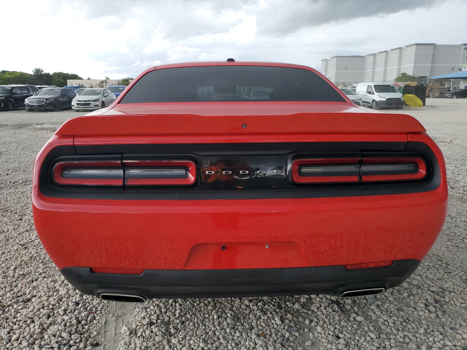 2C3CDZAG0JH322723 2018 Dodge Challenger Sxt