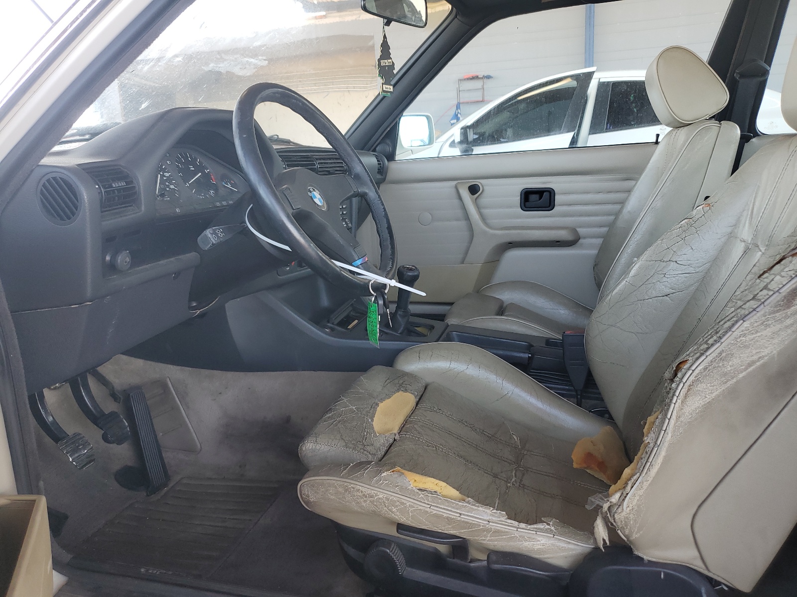 WBAAA1301H2323392 1987 BMW 325 Is