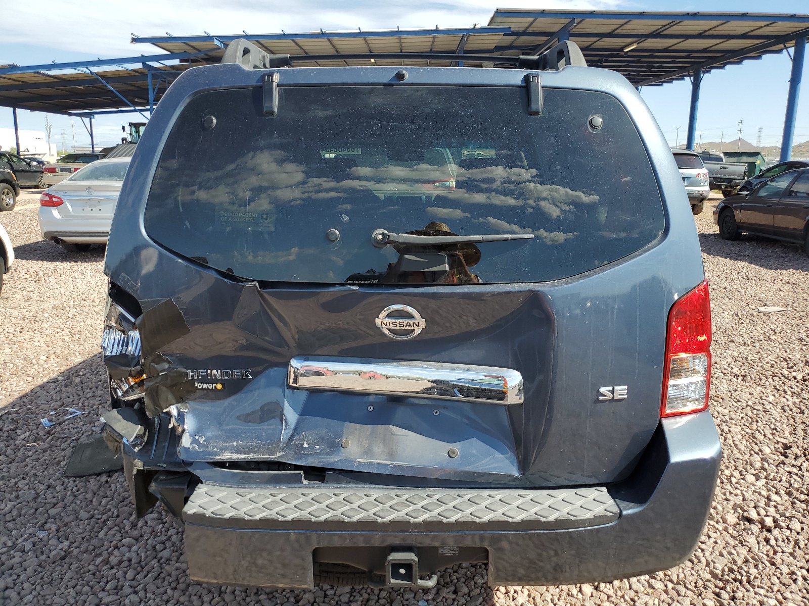 5N1AR18W76C602261 2006 Nissan Pathfinder Le