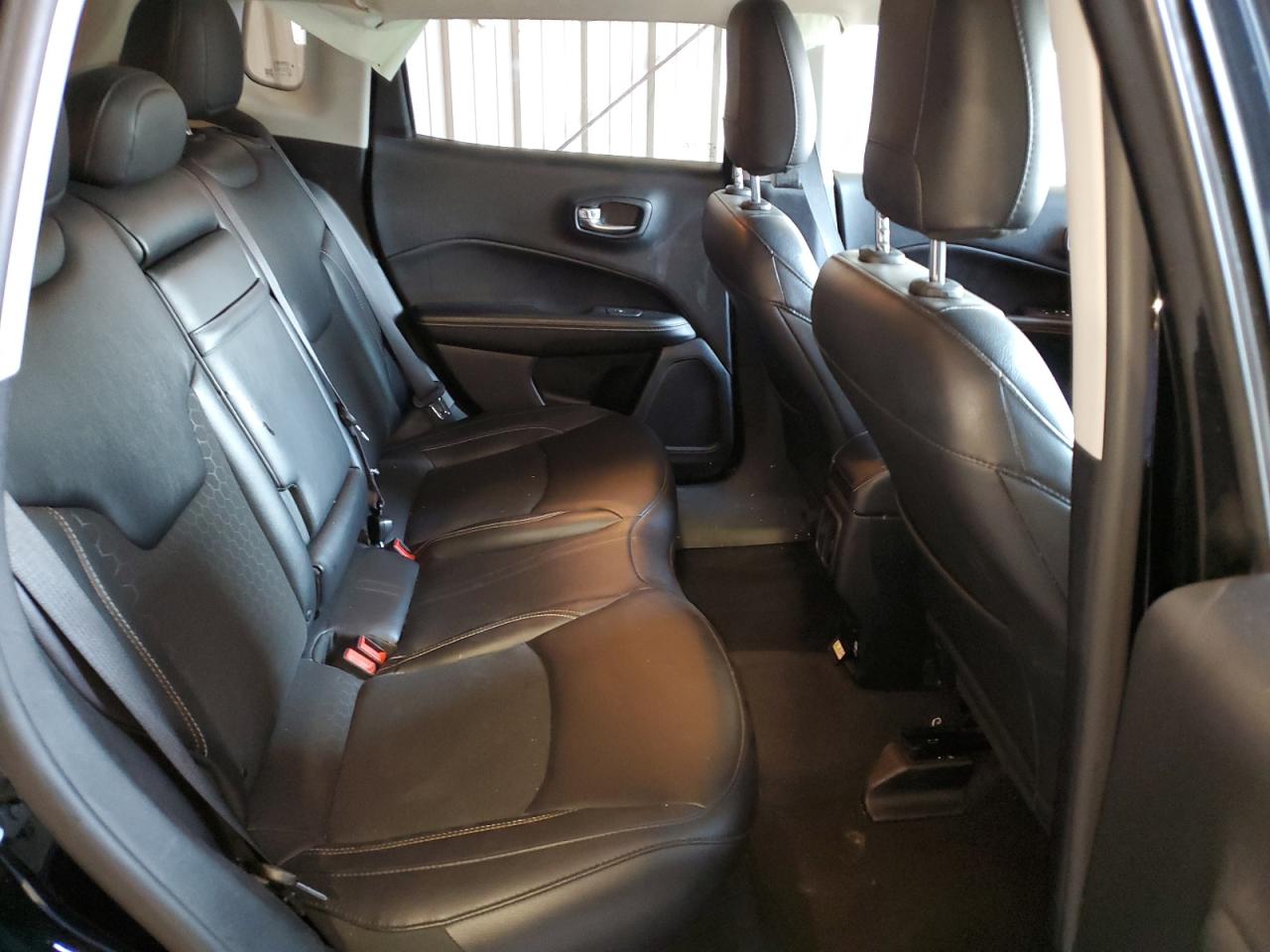 2019 Jeep Compass Latitude VIN: 3C4NJDBB5KT656080 Lot: 66077664