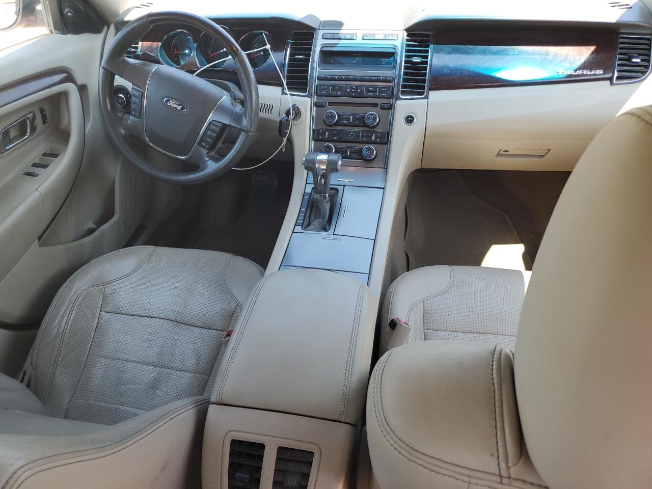 2010 Ford Taurus Limited VIN: 1FAHP2FW3AG121187 Lot: 66091574