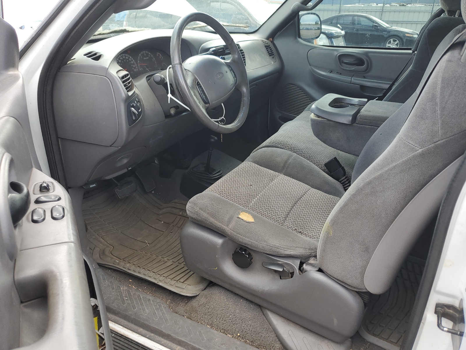 1FTRX18W51NA81695 2001 Ford F150