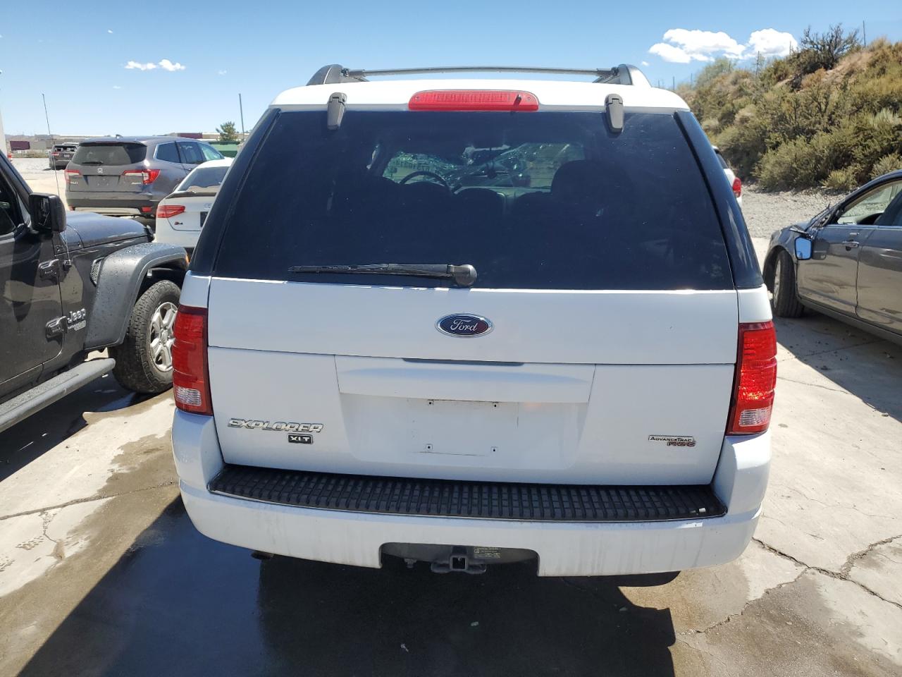 1FMZU73E55UB25731 2005 Ford Explorer Xlt