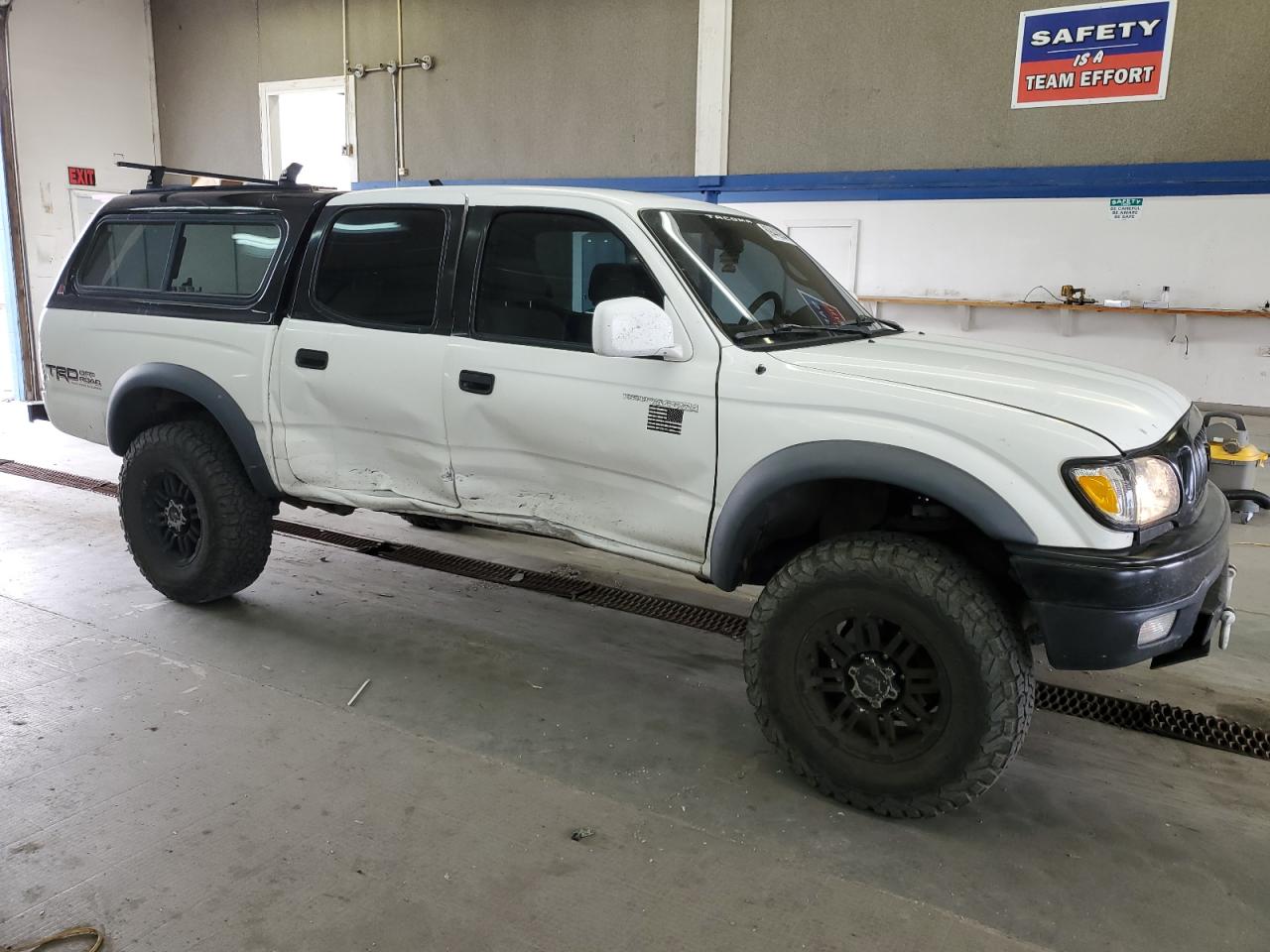 2003 Toyota Tacoma - Image 4