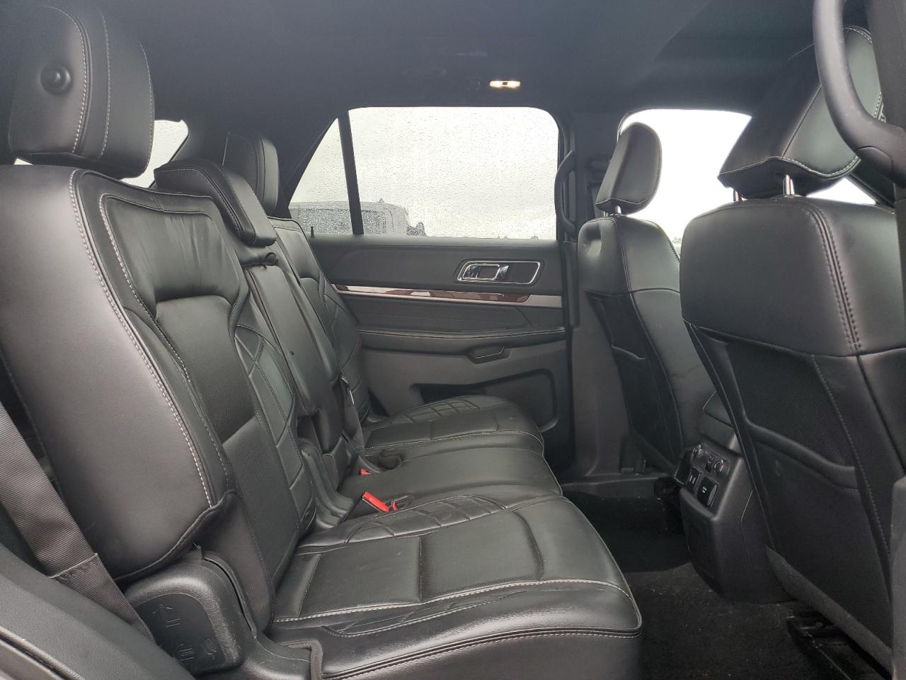 2019 Ford Explorer Platinum VIN: 1FM5K8HTXKGA37625 Lot: 69317594