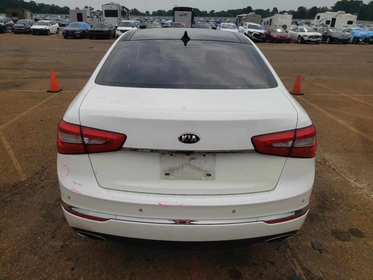 2015 Kia Cadenza Premium VIN: KNALN4D77F5197707 Lot: 69424254