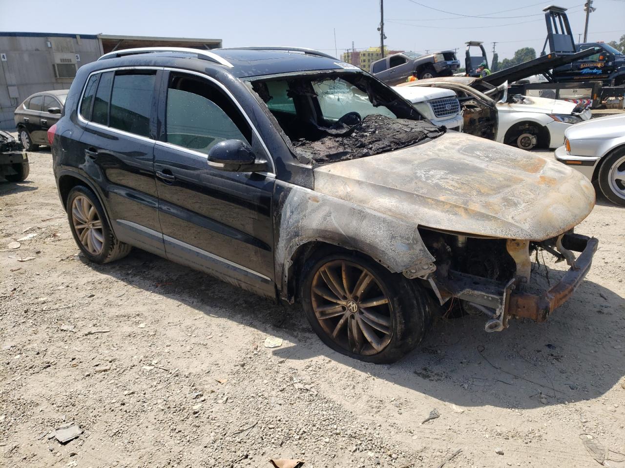 2015 Volkswagen Tiguan - Image 4