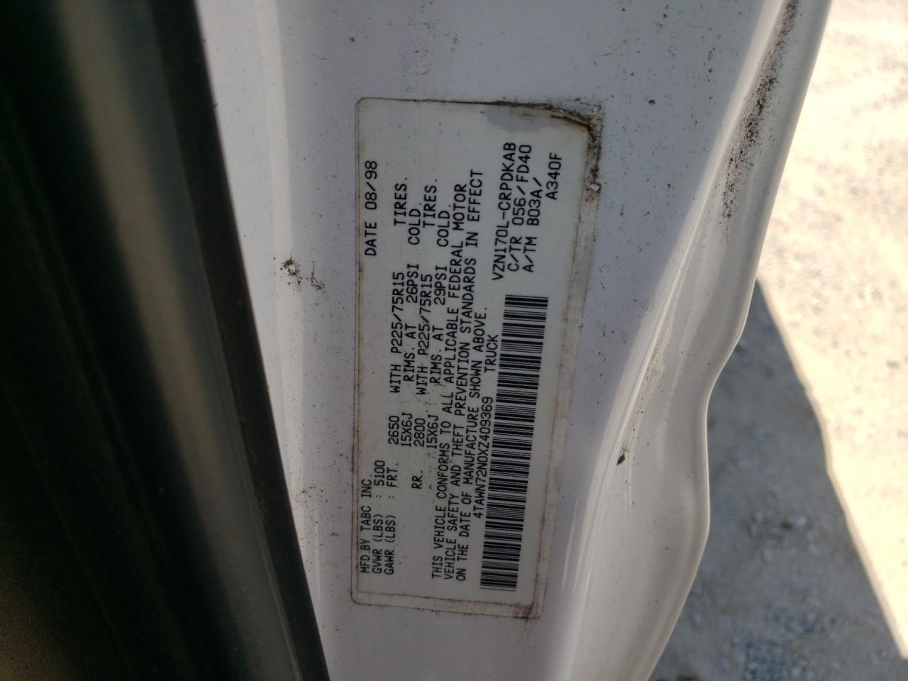 1999 Toyota Tacoma Xtracab VIN: 4TAWN72N0XZ409369 Lot: 67570374