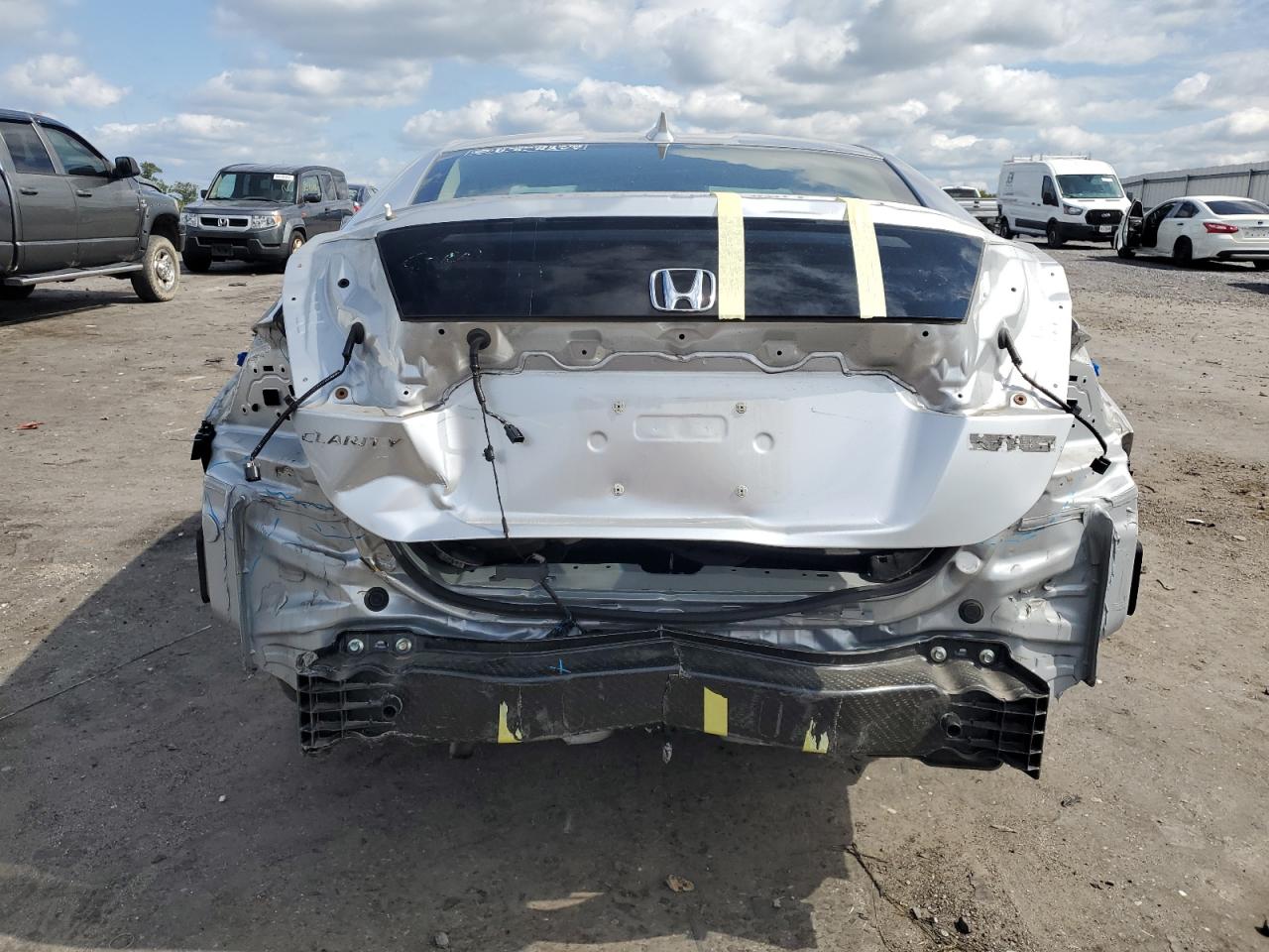 2019 Honda Clarity VIN: JHMZC5F18KC000064 Lot: 68210234