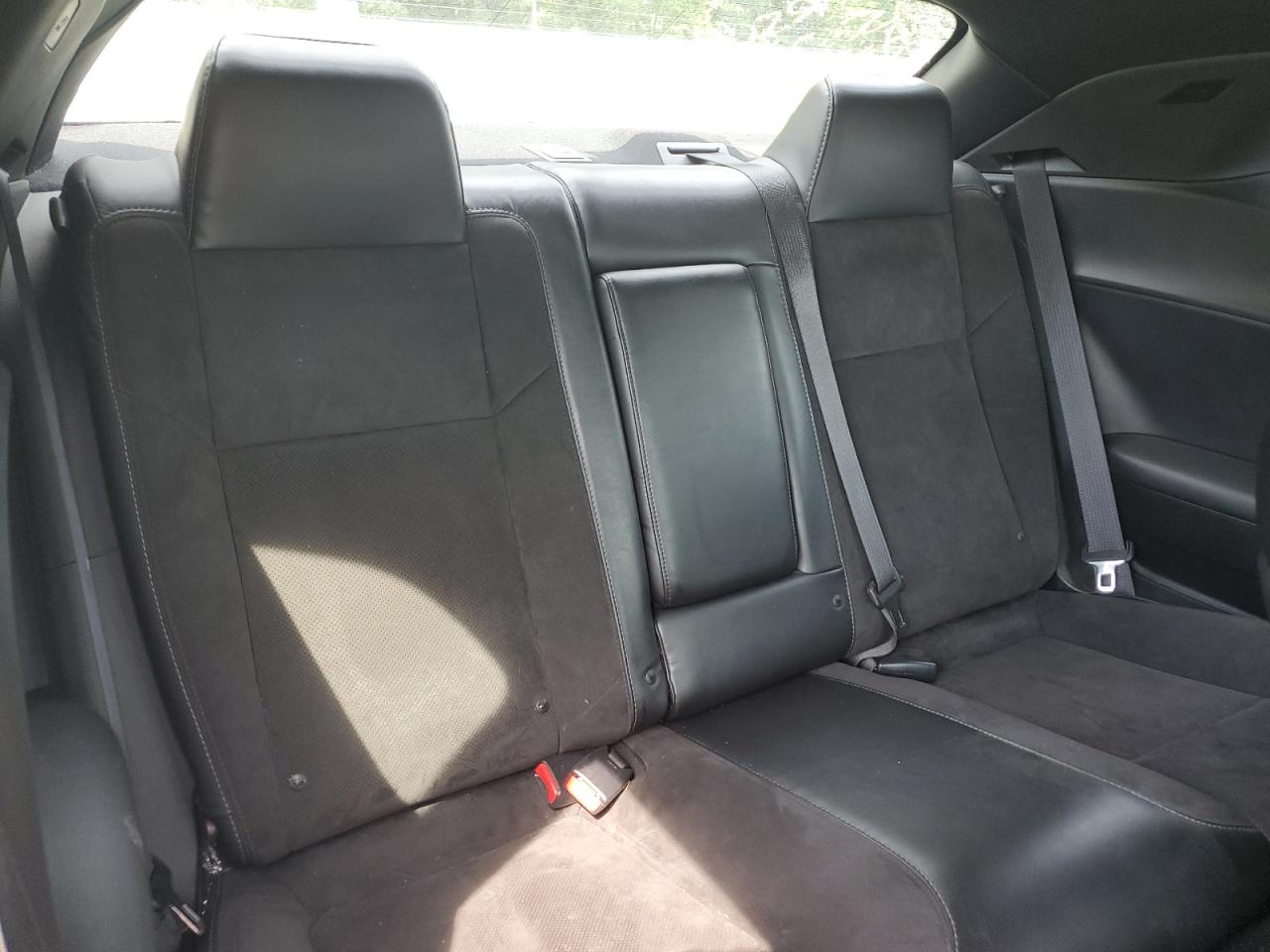 2016 Dodge Challenger R/T Scat Pack VIN: 2C3CDZFJ0GH338627 Lot: 63824744