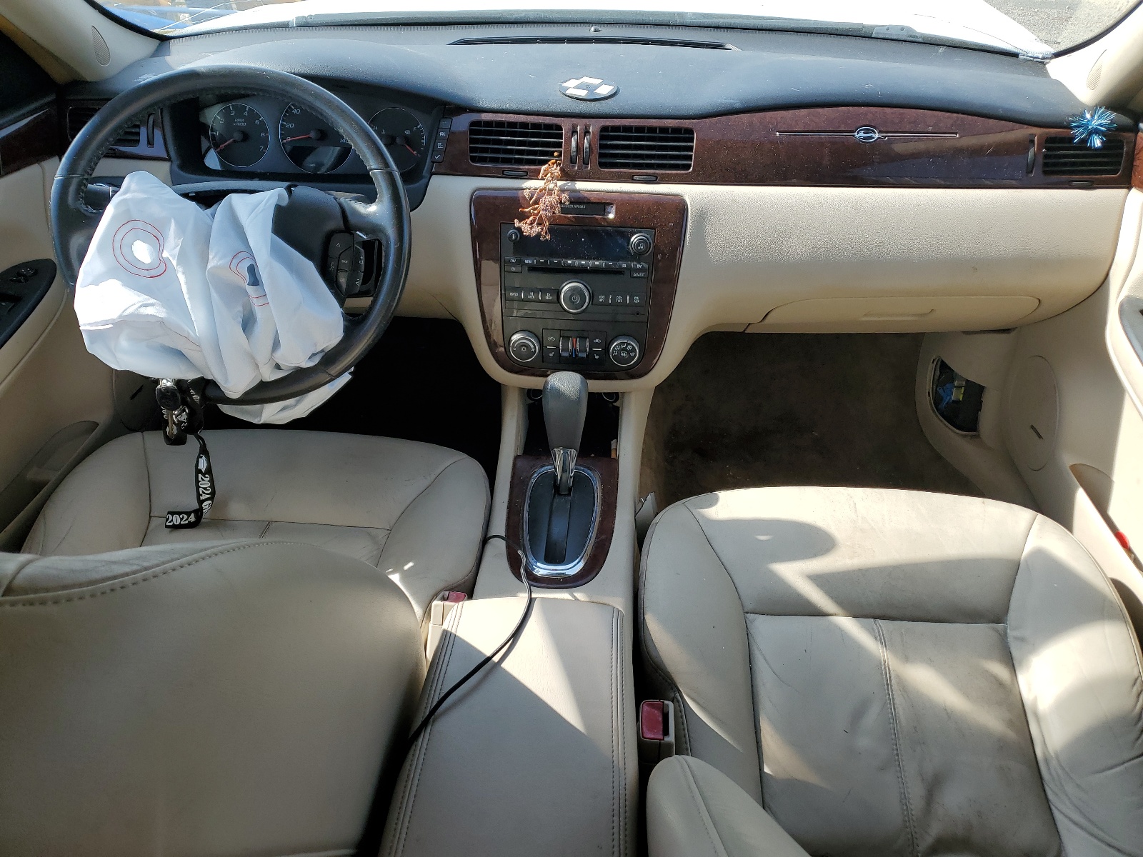 2G1WC5EM5A1215348 2010 Chevrolet Impala Ltz