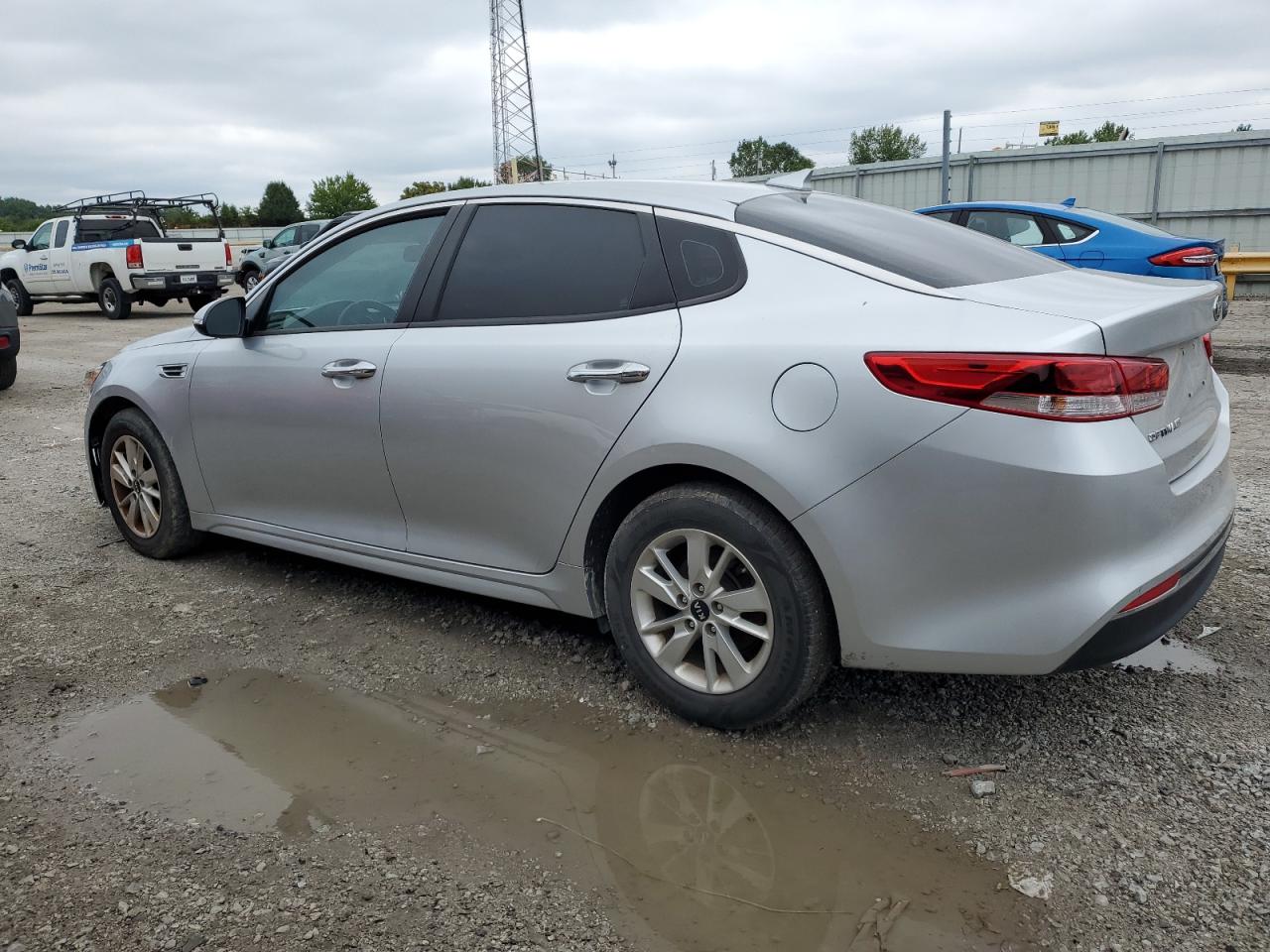 5XXGT4L33JG190685 2018 KIA OPTIMA - Image 2