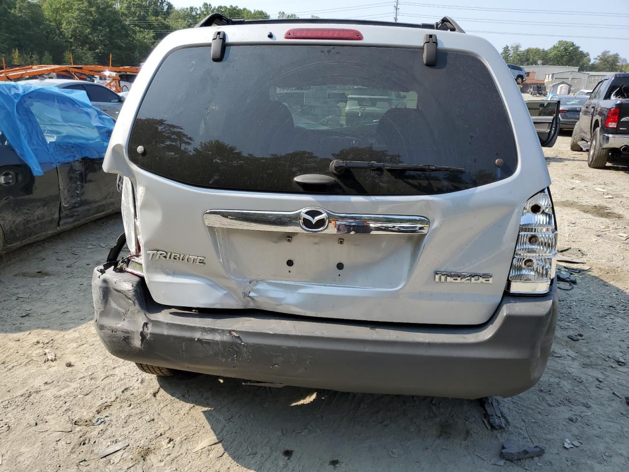 2003 Mazda Tribute Dx VIN: 4F2YZ02B83KM52472 Lot: 68642804