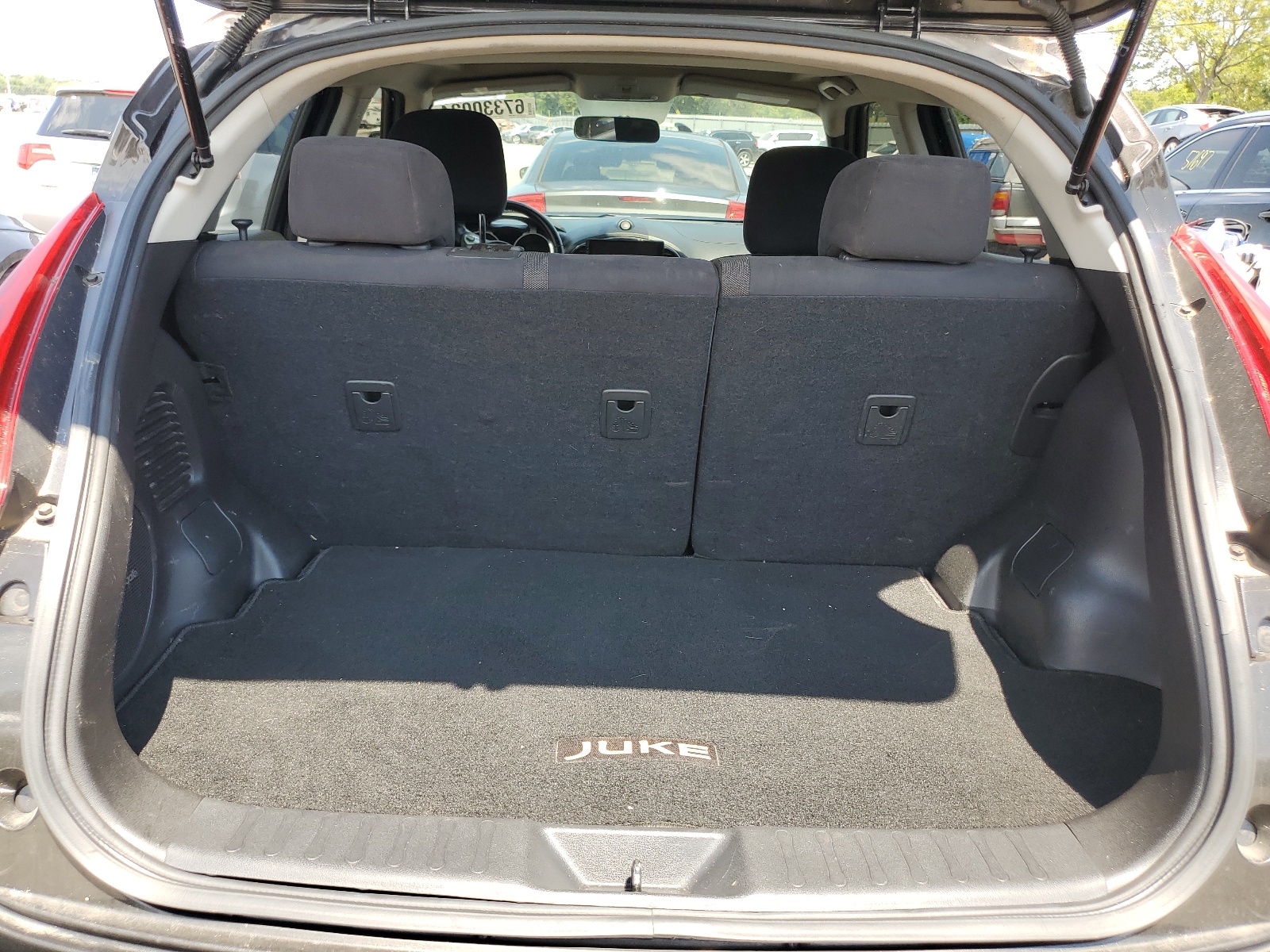 JN8AF5MV2BT007074 2011 Nissan Juke S