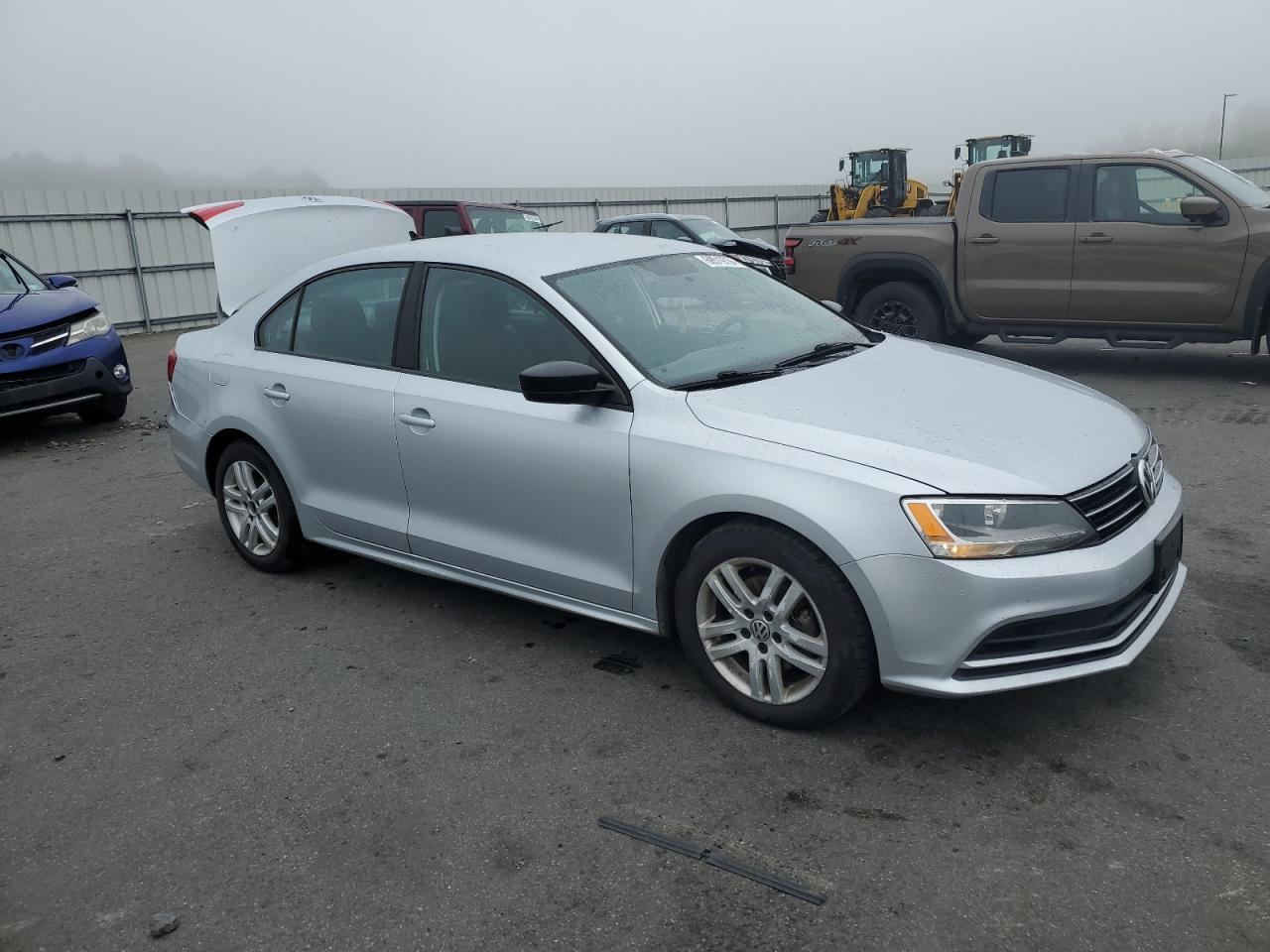 2015 Volkswagen Jetta - Image 4