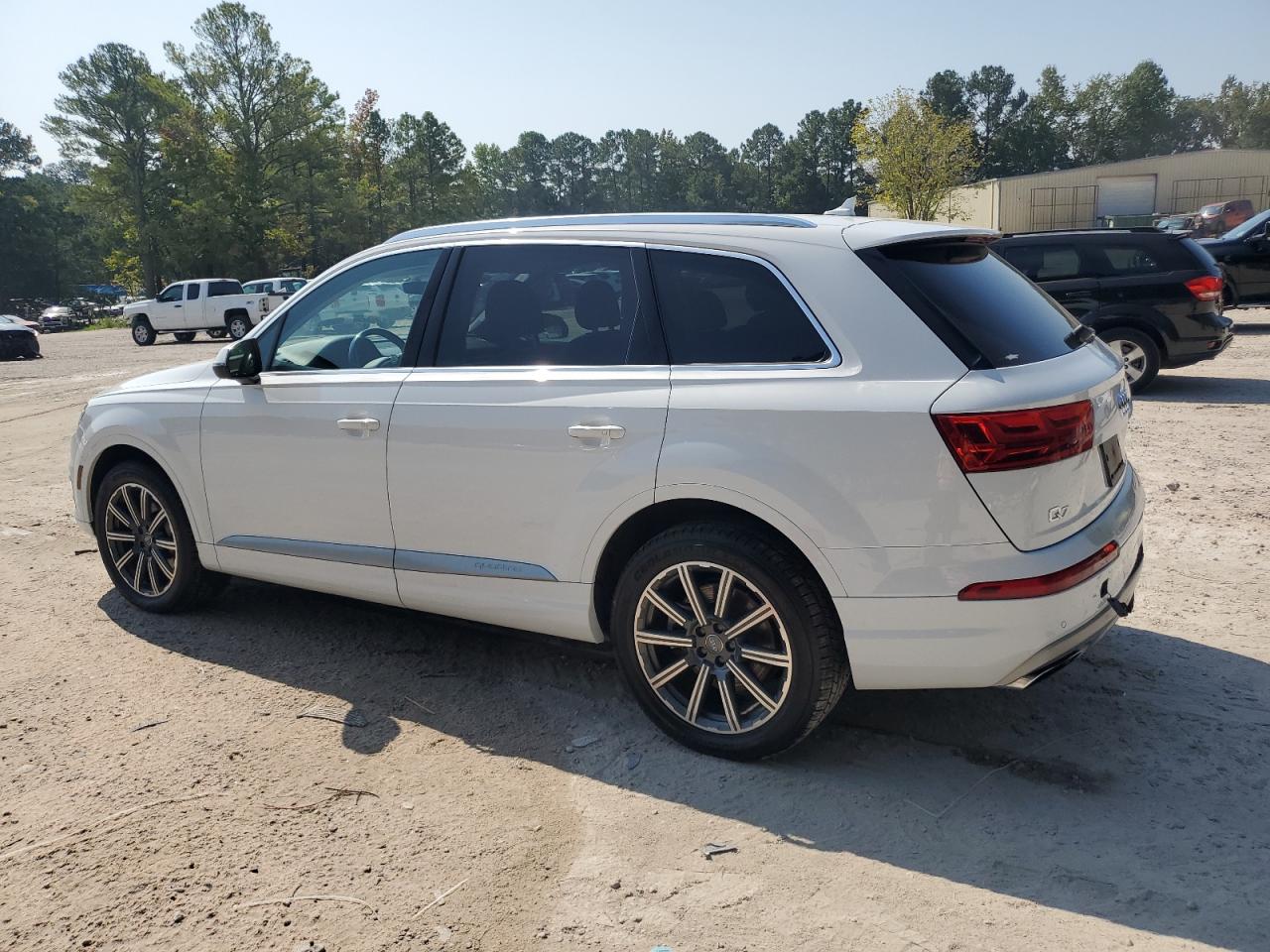 2017 Audi Q7 Premium Plus VIN: WA1LAAF78HD002811 Lot: 69618624