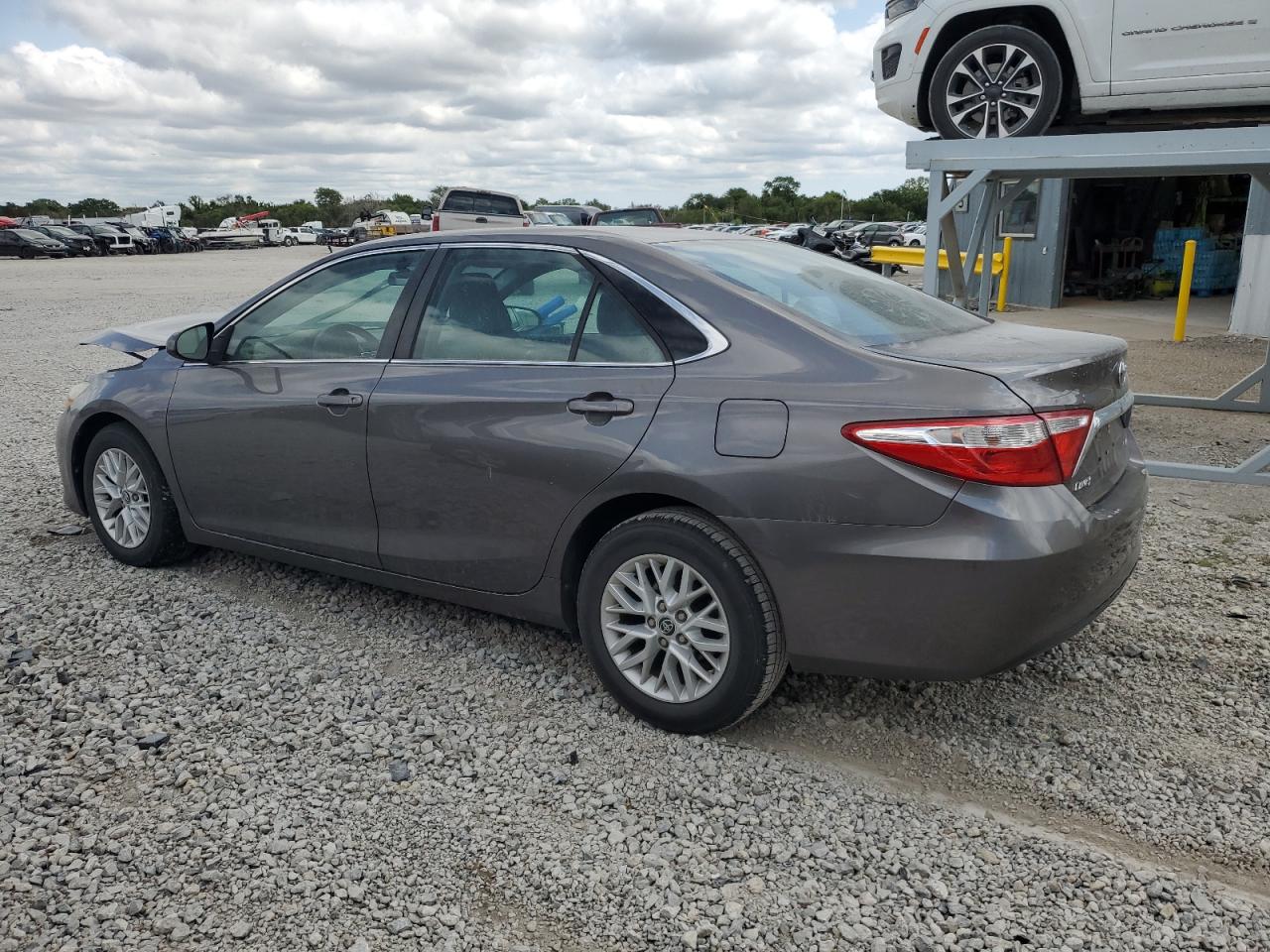 VIN 4T1BF1FK1GU526688 2016 TOYOTA CAMRY no.2