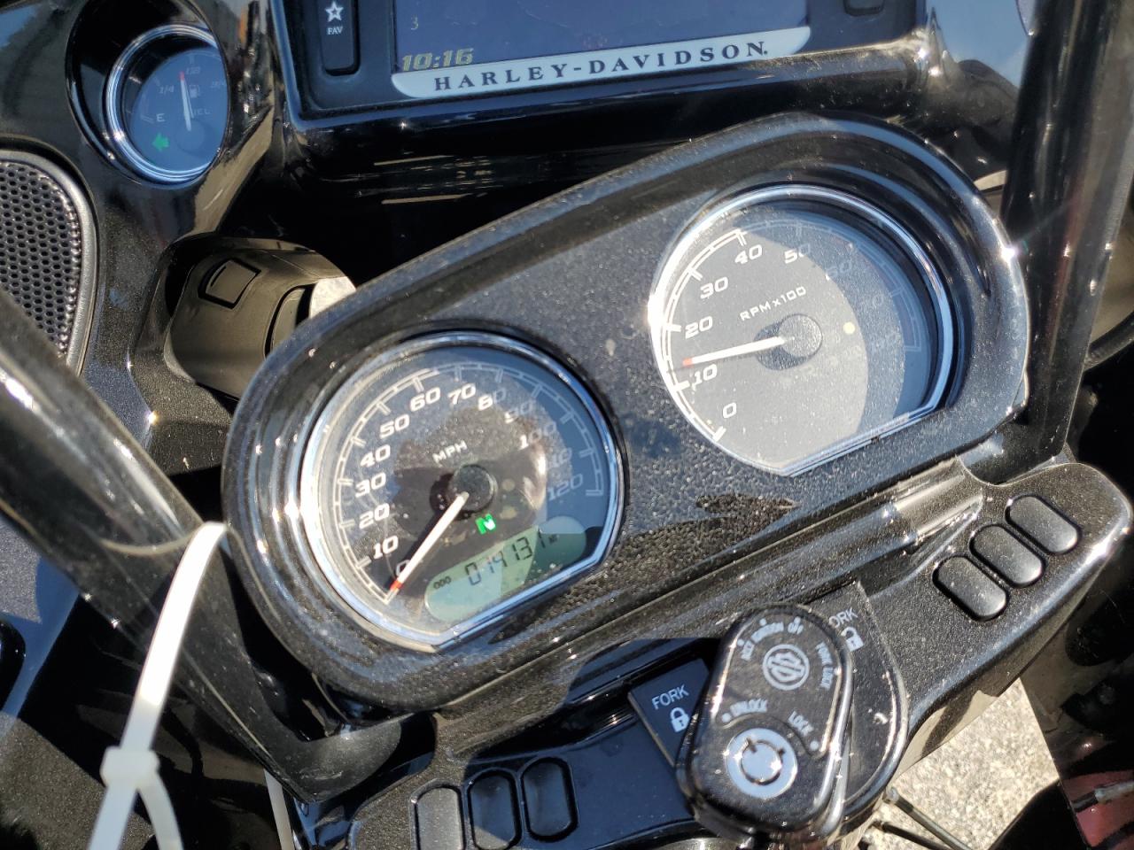 2018 Harley-Davidson Fltrxs Road Glide Special VIN: 1HD1KTC10JB648804 Lot: 68225494