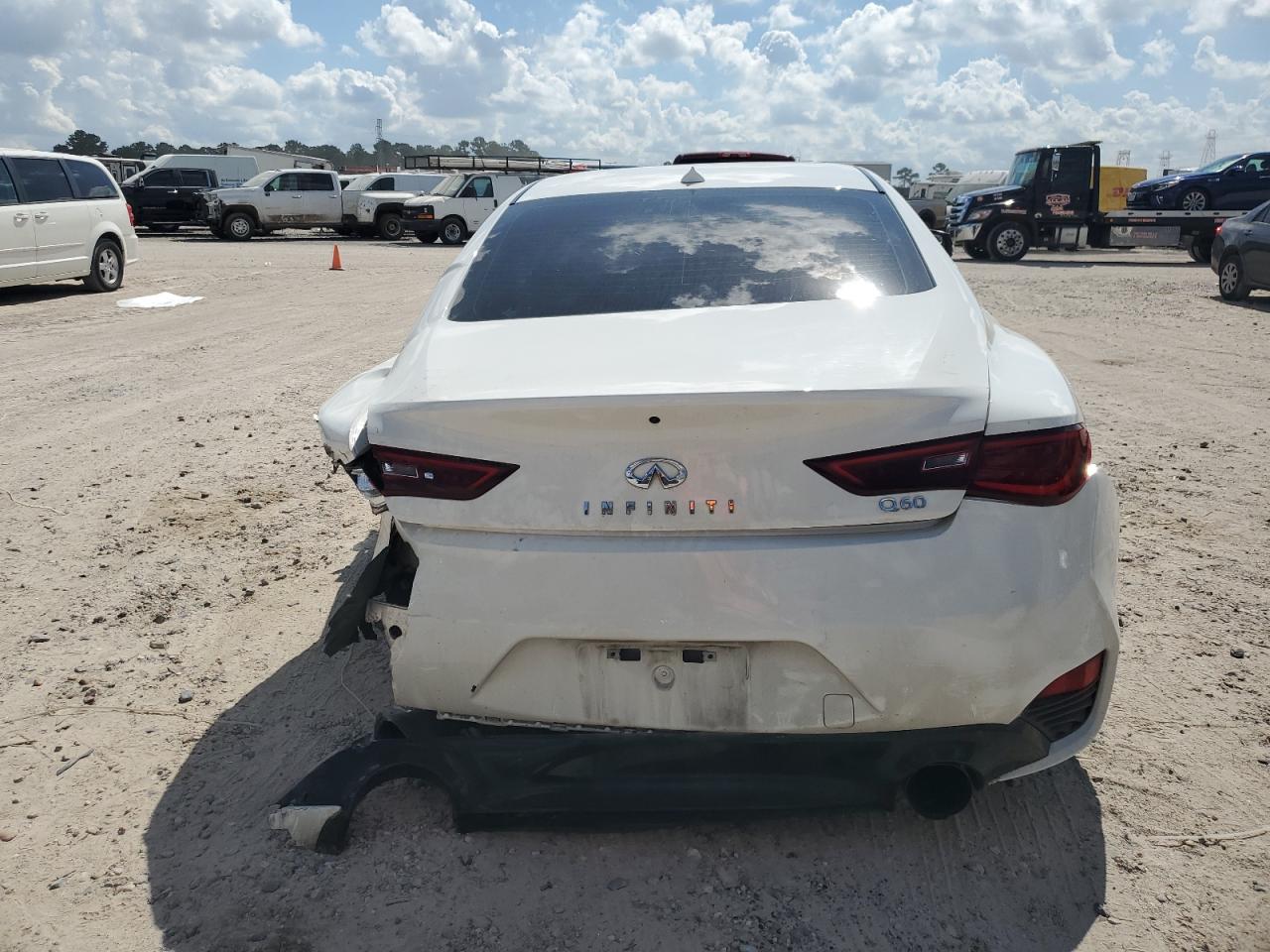 JN1EV7EK3KM231757 2019 Infiniti Q60 Pure