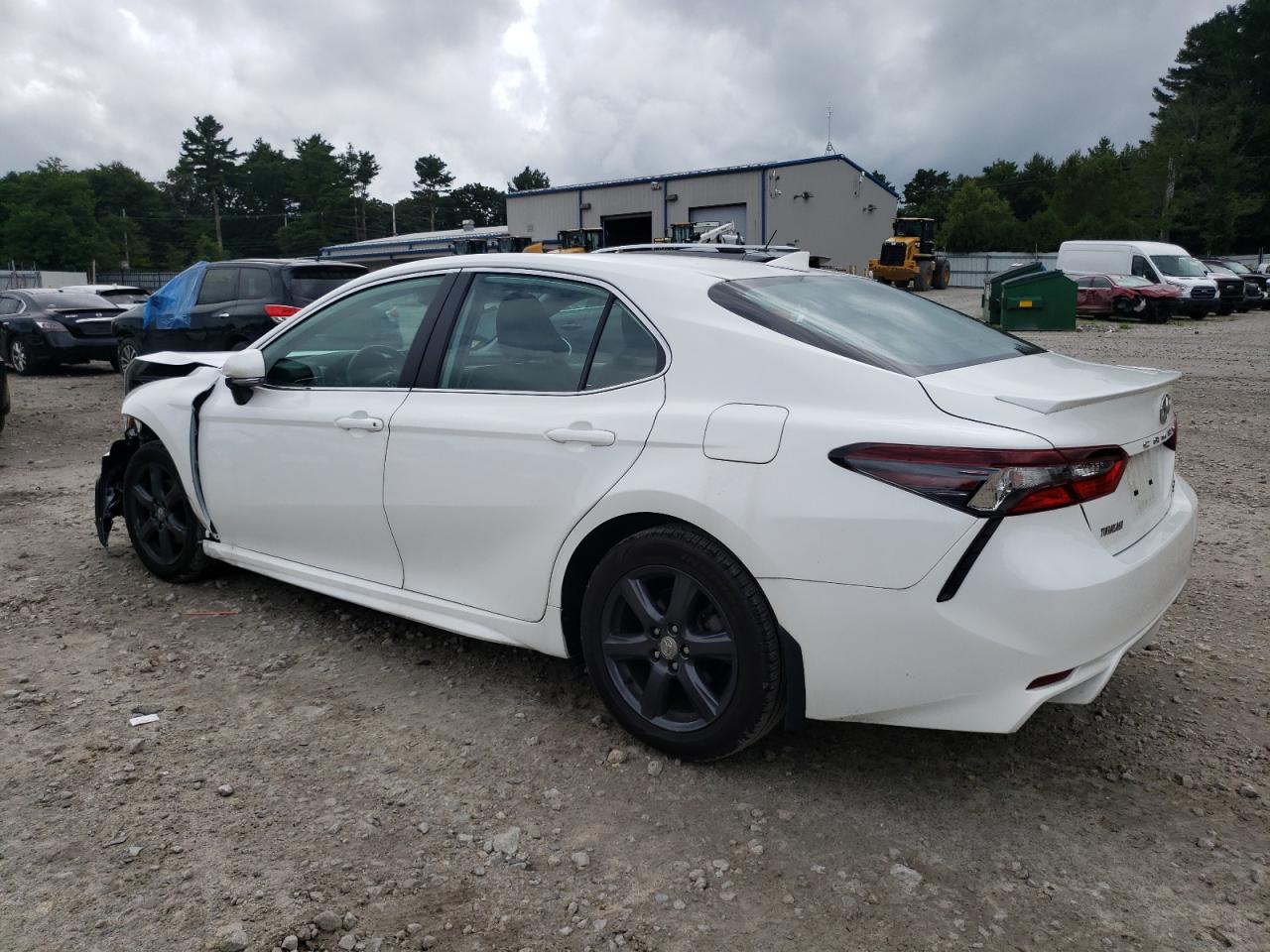 4T1G11BK9NU071435 2022 TOYOTA CAMRY - Image 2