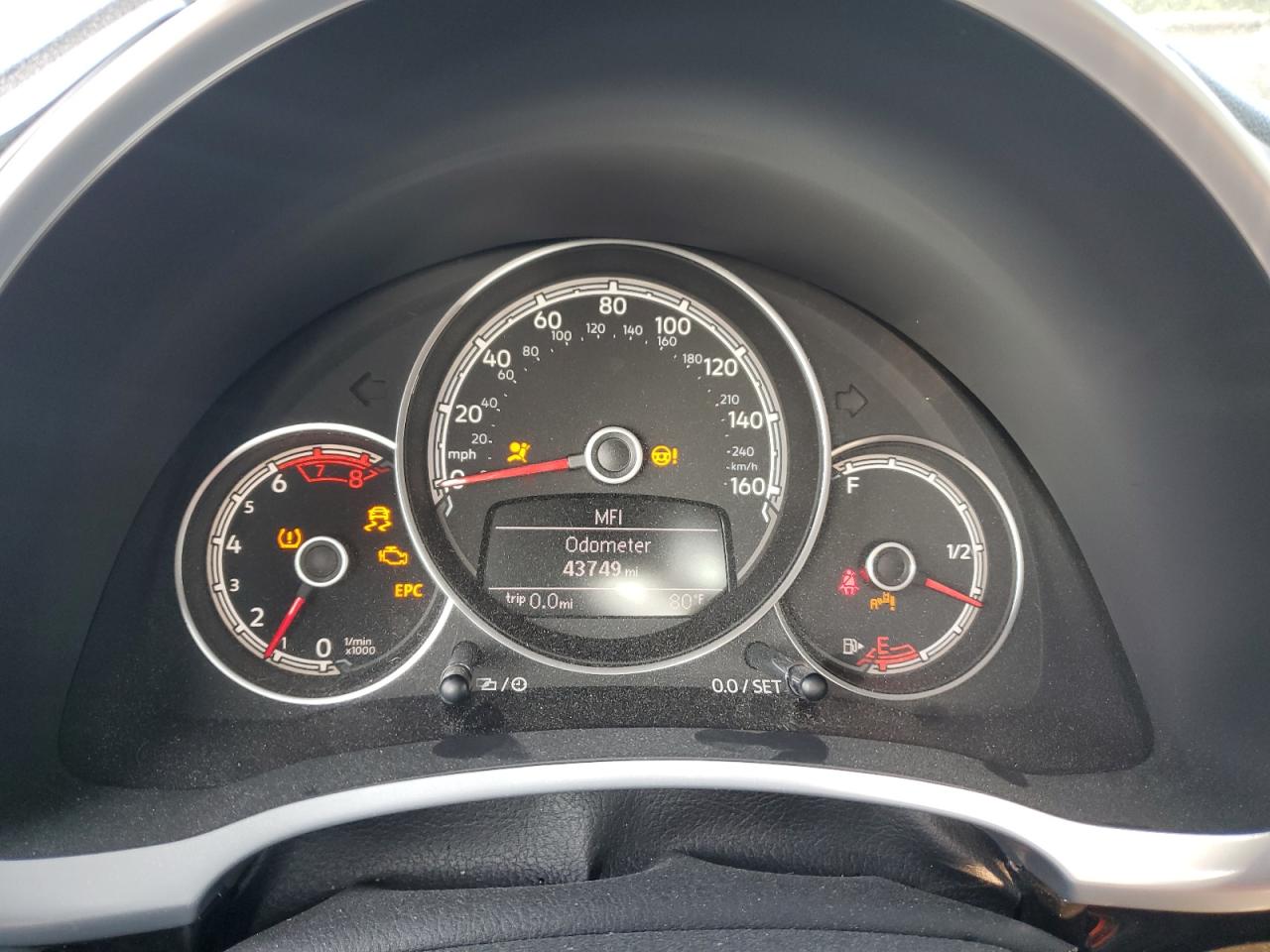 3VWJD7AT7KM711069 2019 Volkswagen Beetle Se