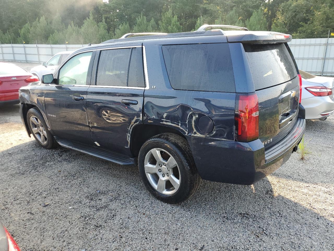 1GNSCBKC2HR252723 2017 CHEVROLET TAHOE - Image 2