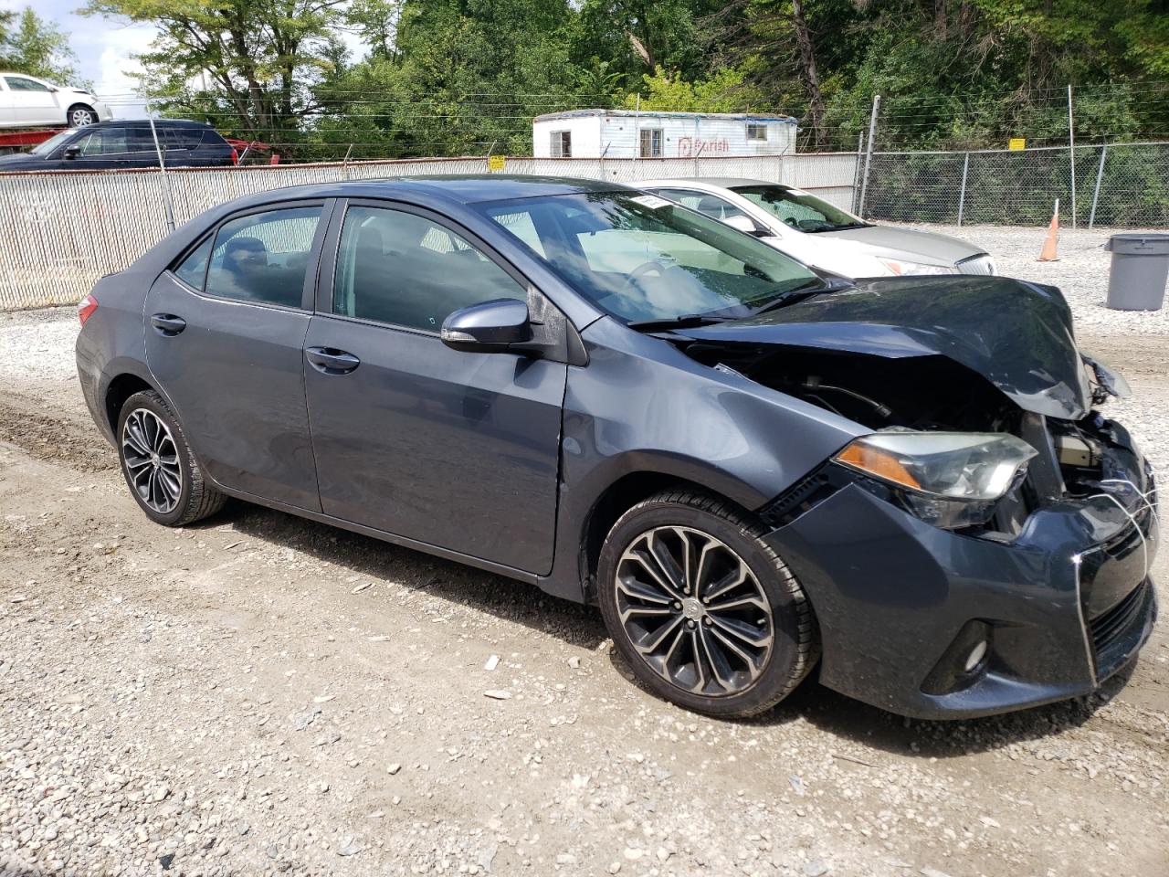 VIN 5YFBURHE0FP301609 2015 TOYOTA COROLLA no.4