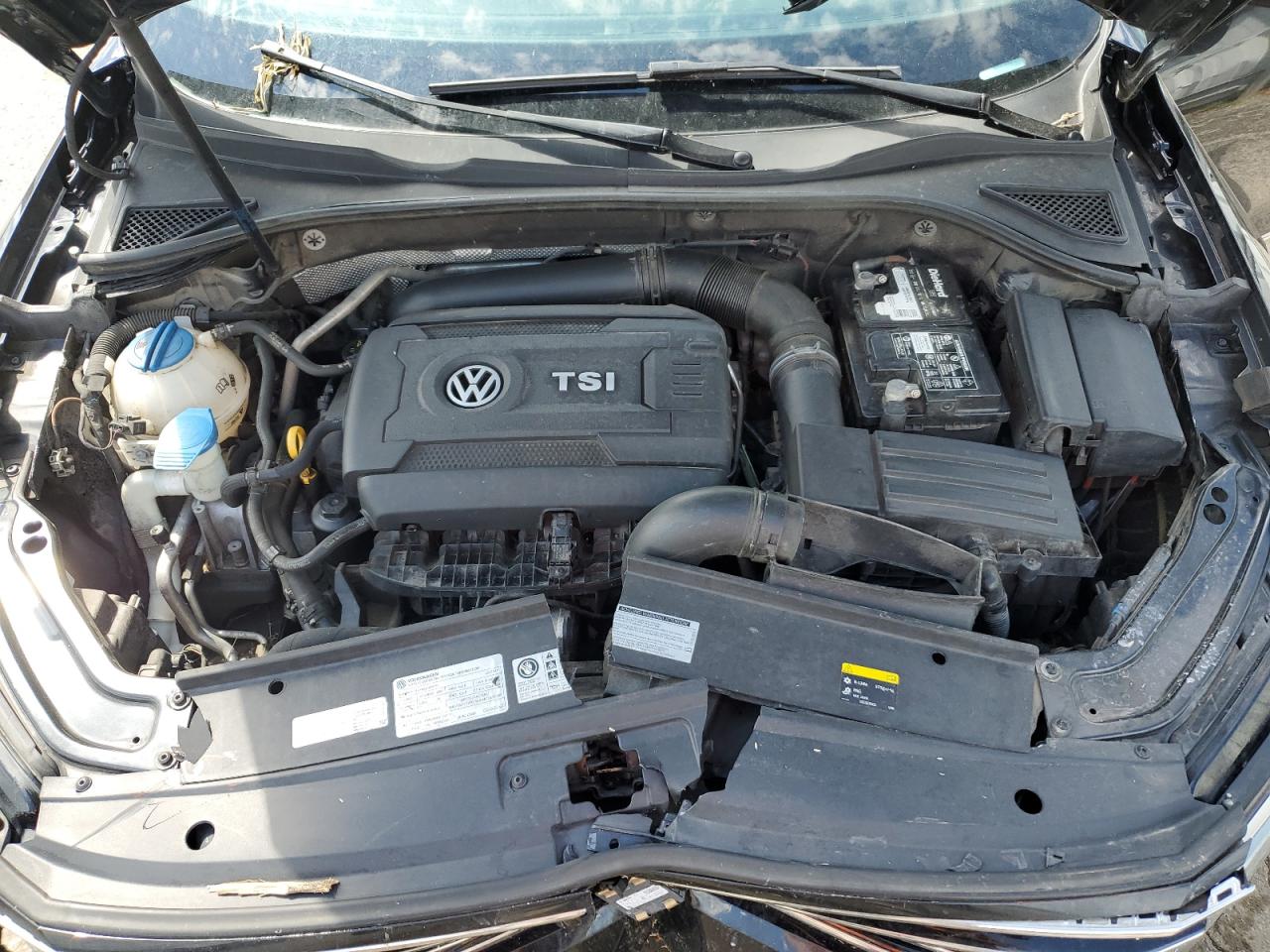 1VWGT7A3XHC028533 2017 Volkswagen Passat Se