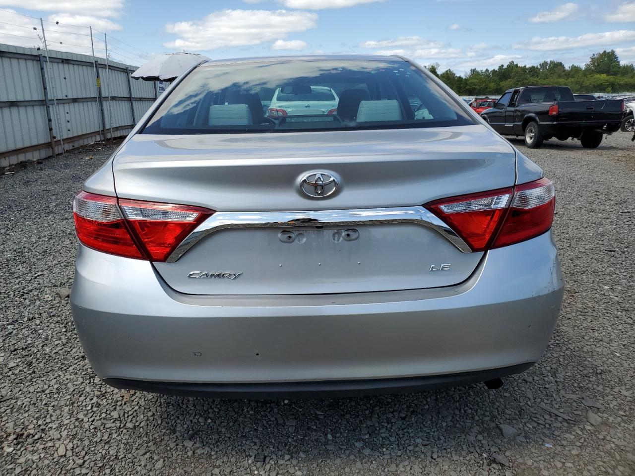 4T1BF1FKXHU636432 2017 Toyota Camry Le