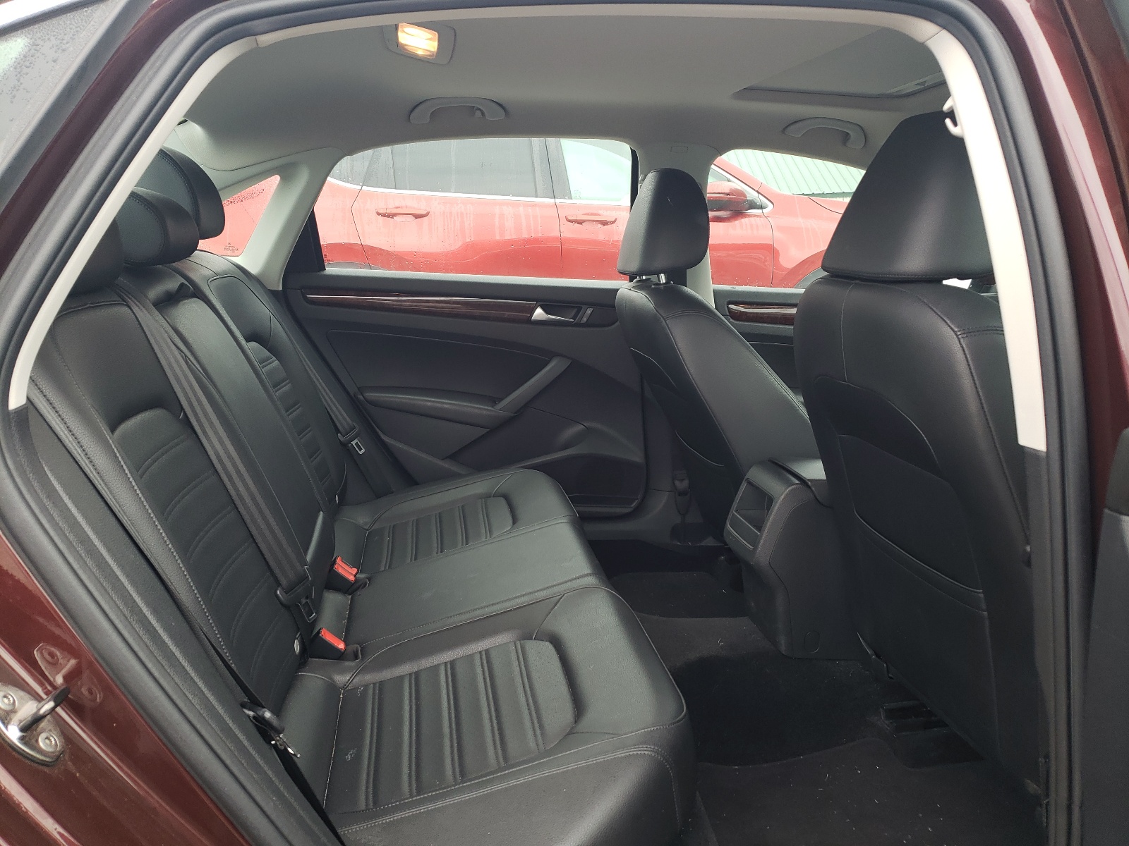 1VWCH7A30CC038772 2012 Volkswagen Passat Sel