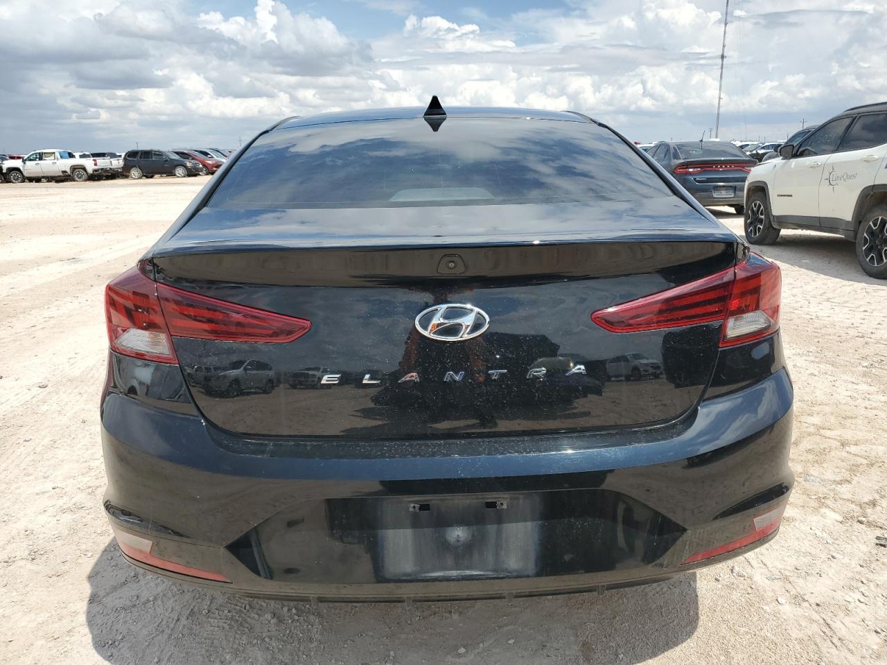 2019 Hyundai Elantra Sel VIN: KMHD84LF2KU883656 Lot: 69532494