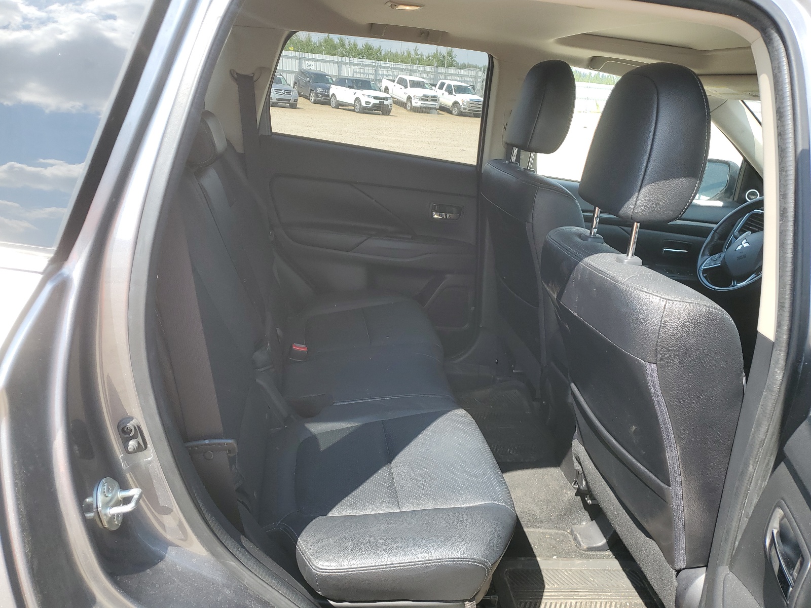 JA4JZ4AX1HZ608723 2017 Mitsubishi Outlander Gt