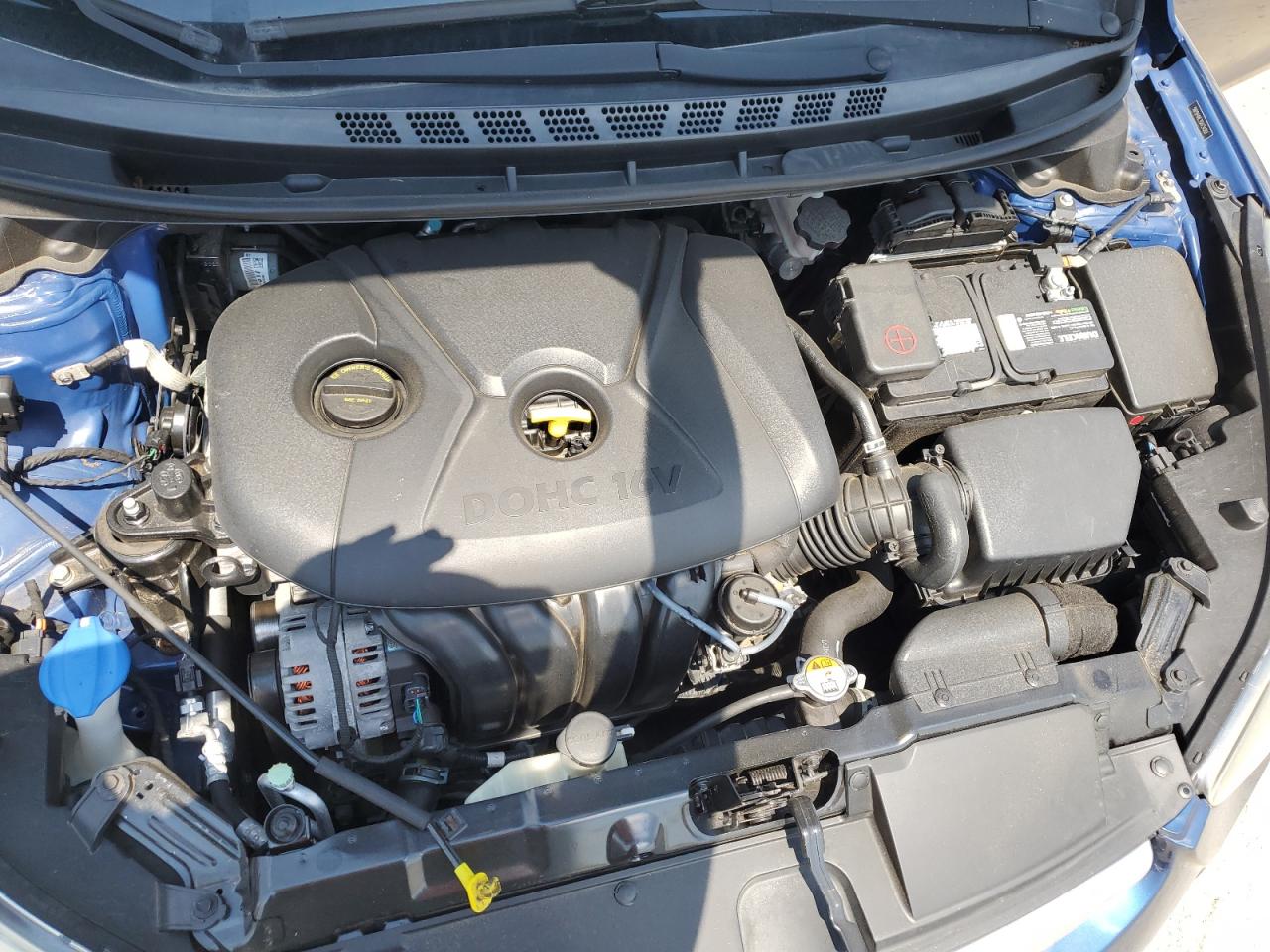 2016 Hyundai Elantra - Image 12