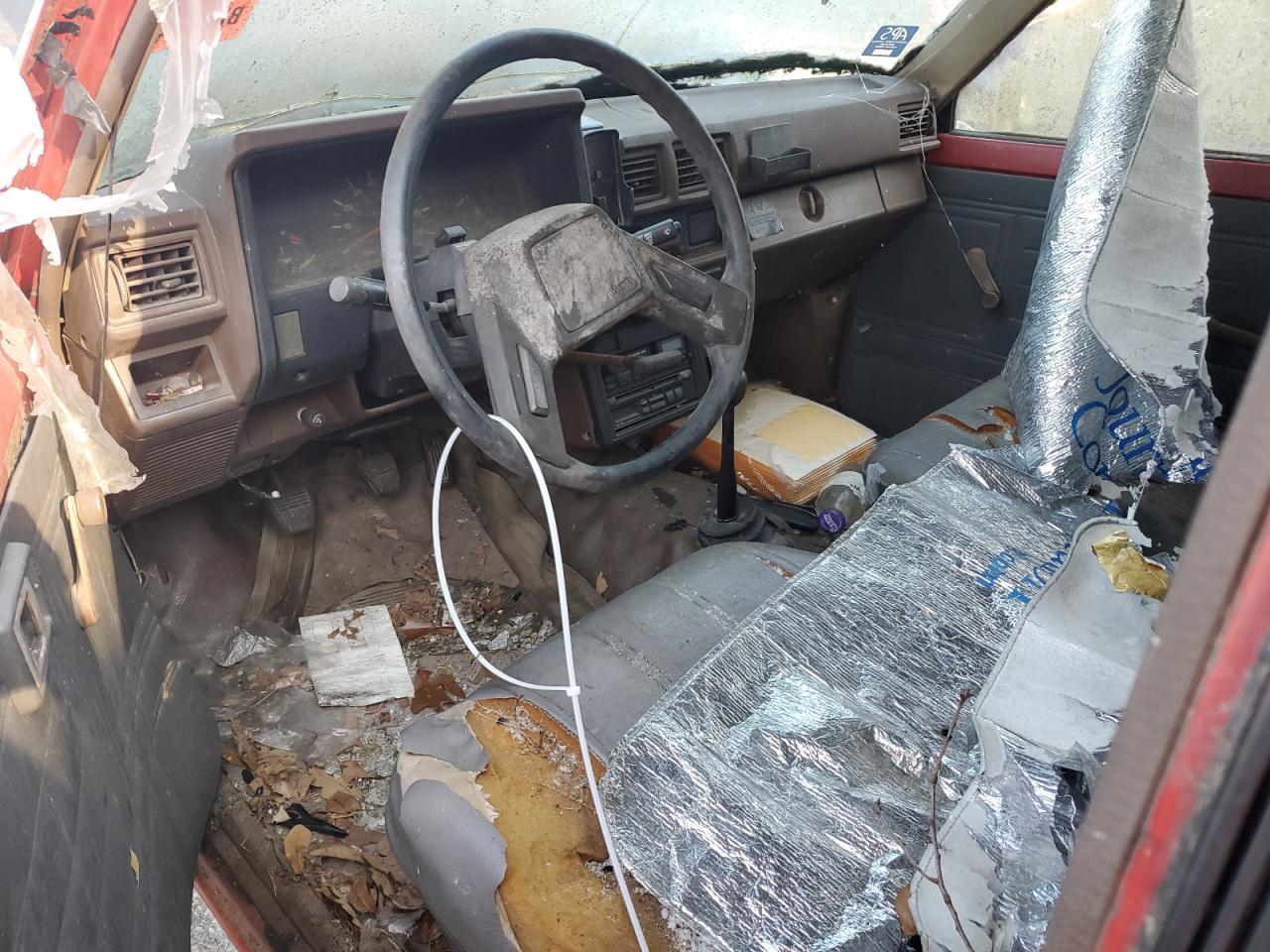 1984 Toyota Pickup 1/2 Ton Rn55 VIN: JT4RN55R4E0057550 Lot: 66578854