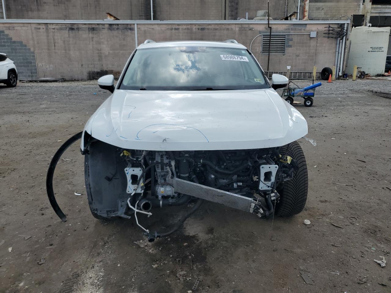 2018 Volkswagen Tiguan - Image 5