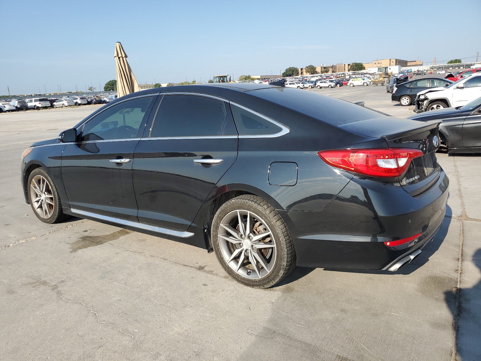 2015 Hyundai Sonata Sport vin: 5NPE34AB3FH040654