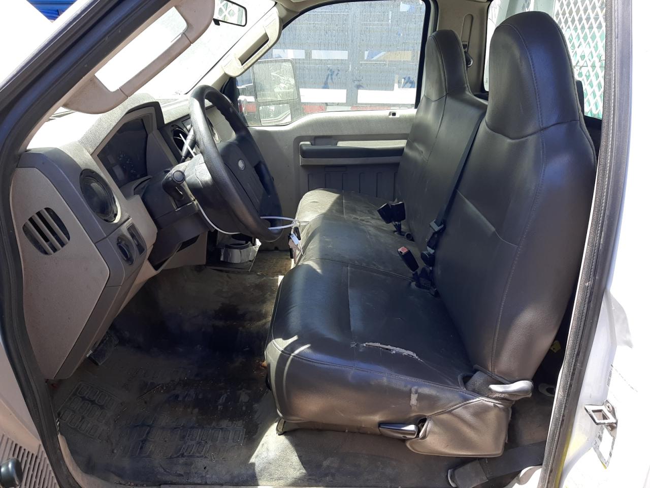 2009 Ford F550 Super Duty VIN: 1FDAF56R39EA50604 Lot: 65680124