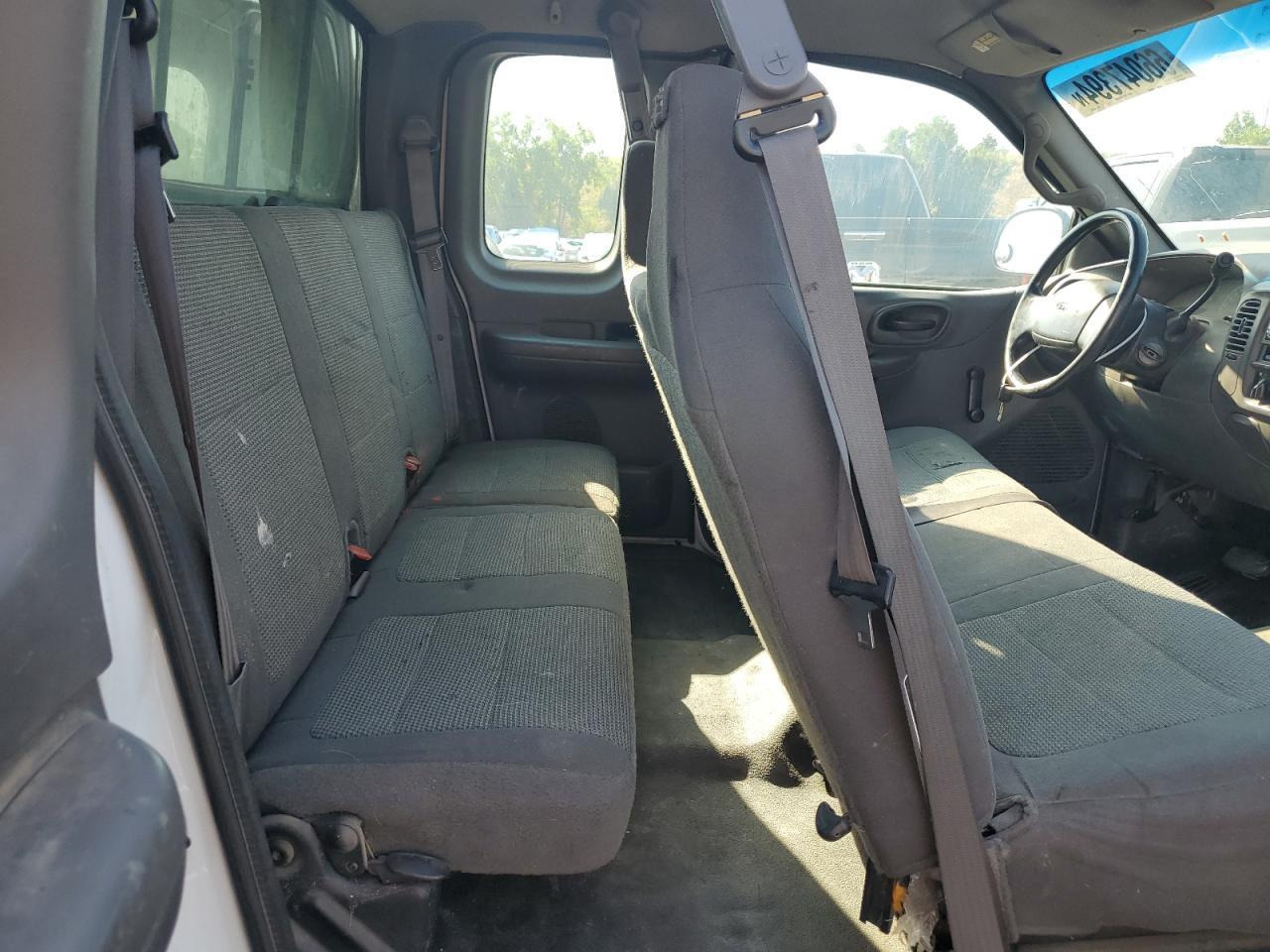 2002 Ford F150 VIN: 1FTRX17W82NA89129 Lot: 66047394