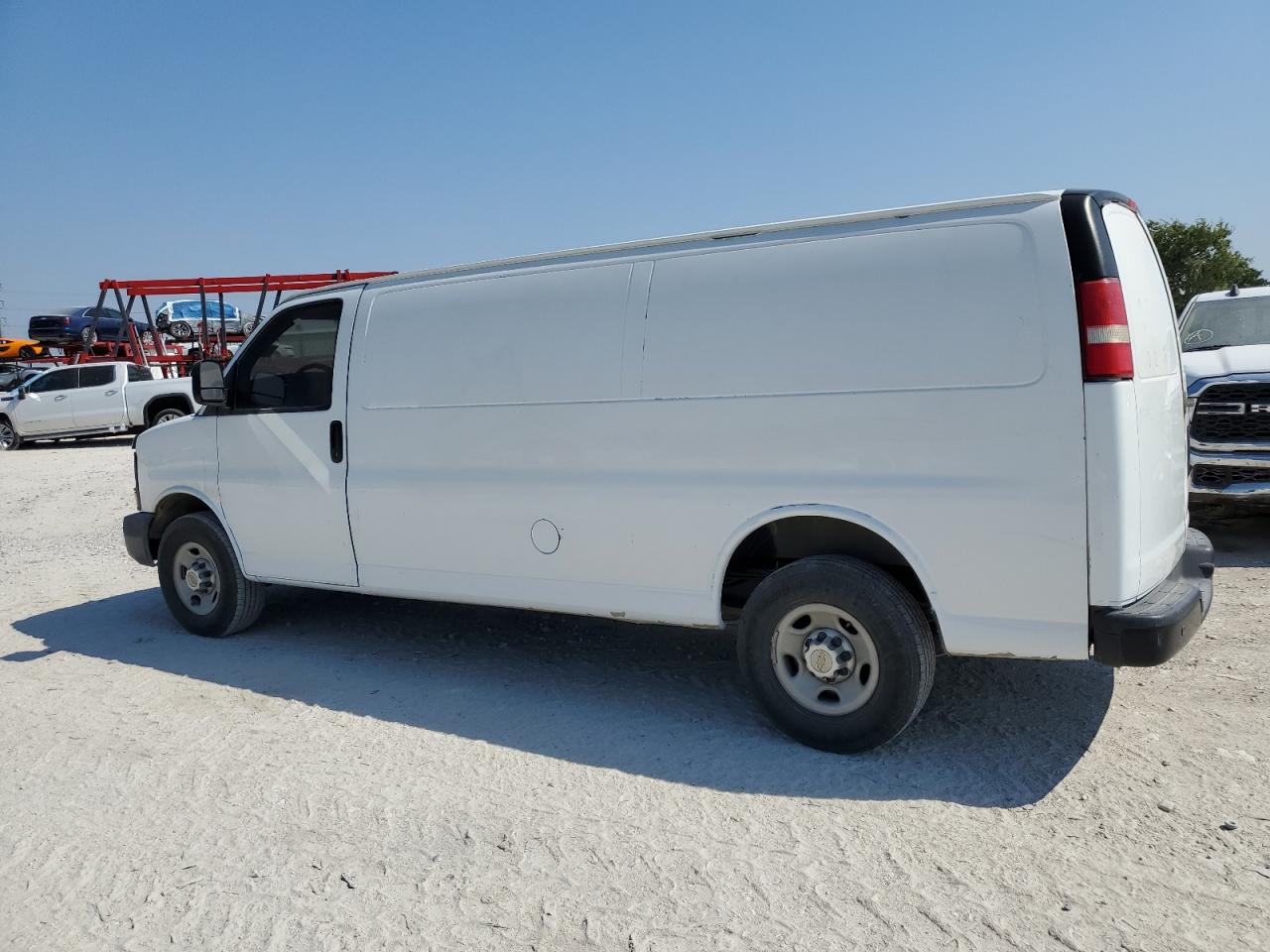 VIN 1GCWGGBA8E1150122 2014 CHEVROLET EXPRESS no.2