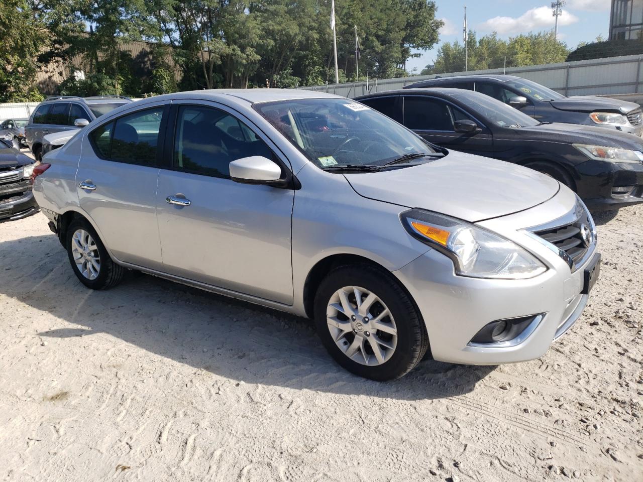 2018 Nissan Versa - Image 4
