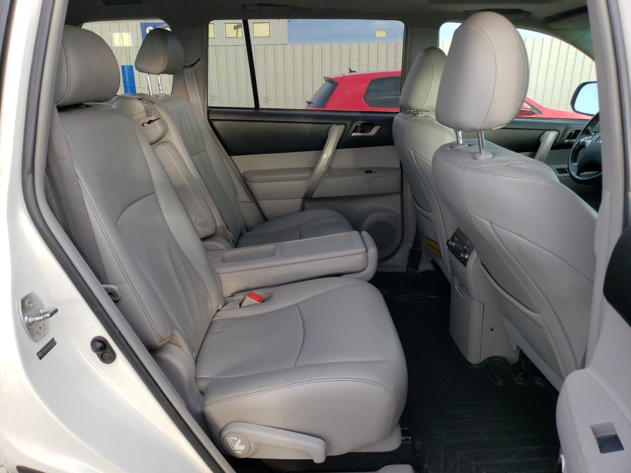 2011 Toyota Highlander Base VIN: 5TDBK3EH7BS082103 Lot: 66248594