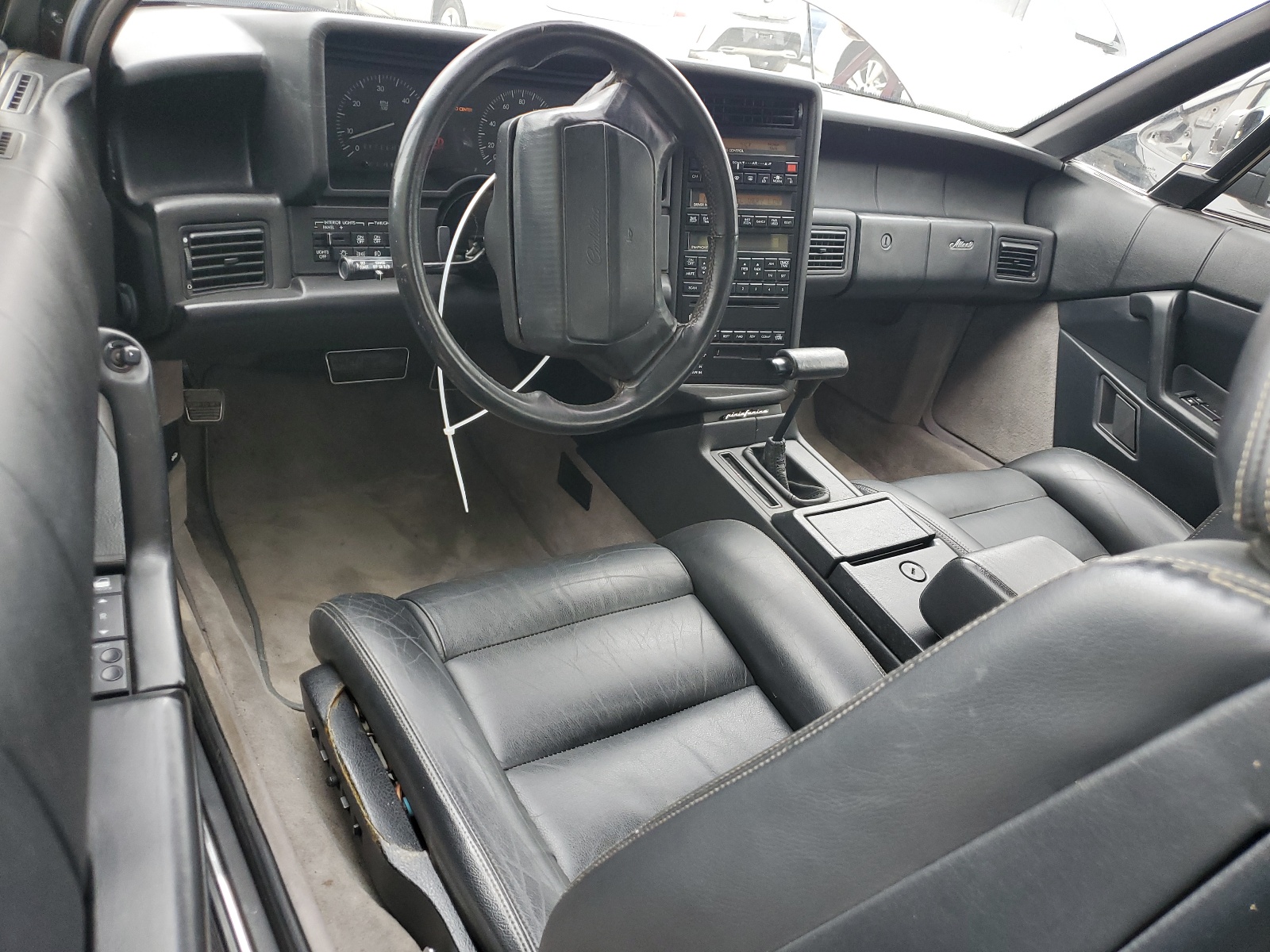 1G6VS338XLU127017 1990 Cadillac Allante