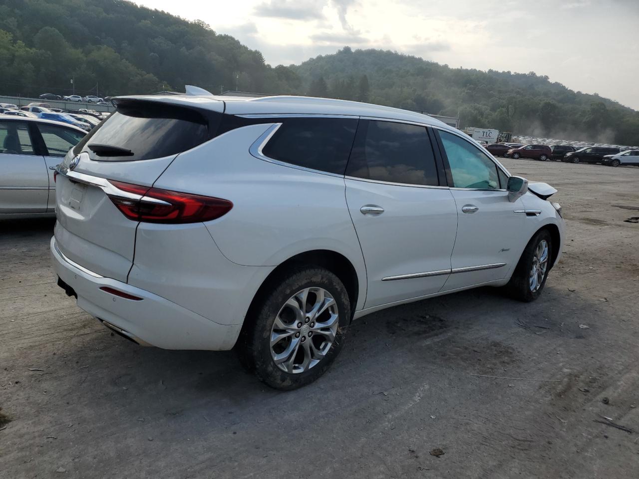 2020 Buick Enclave - Image 3