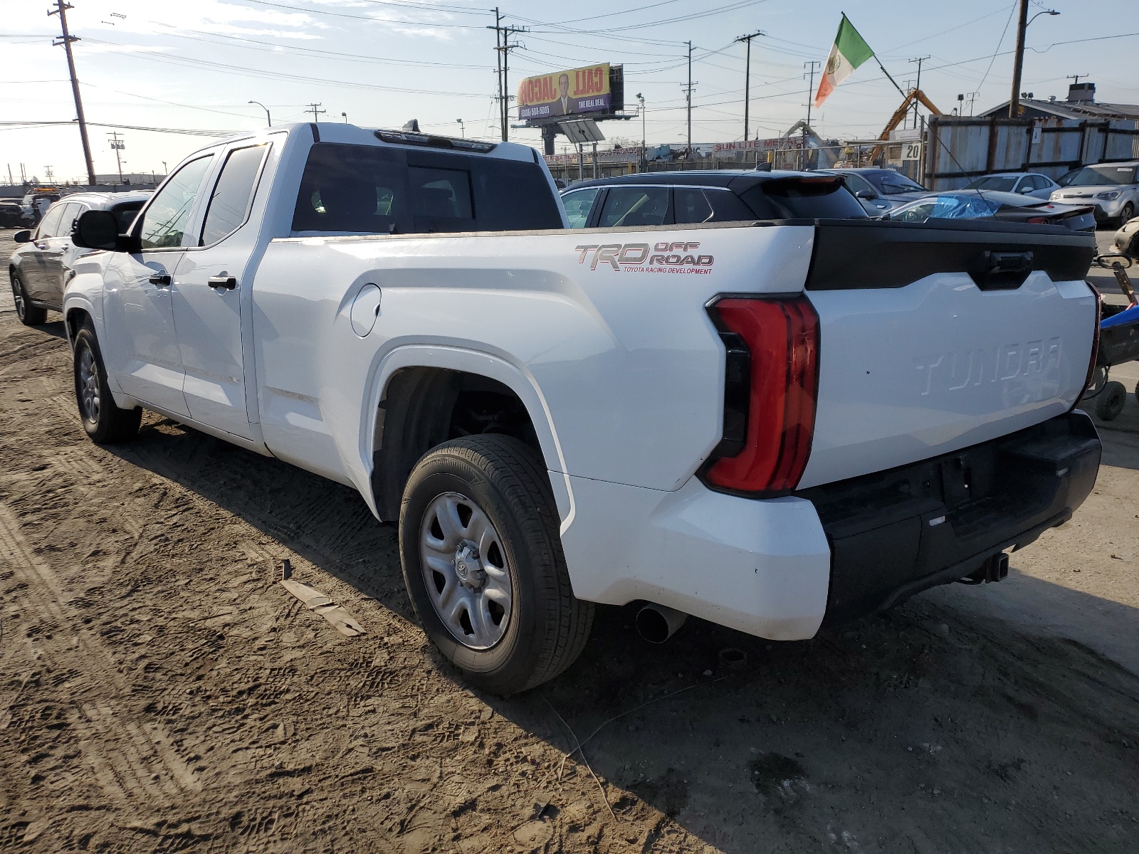 2022 Toyota Tundra Double Cab Sr vin: 5TFKB5CD8NX001040