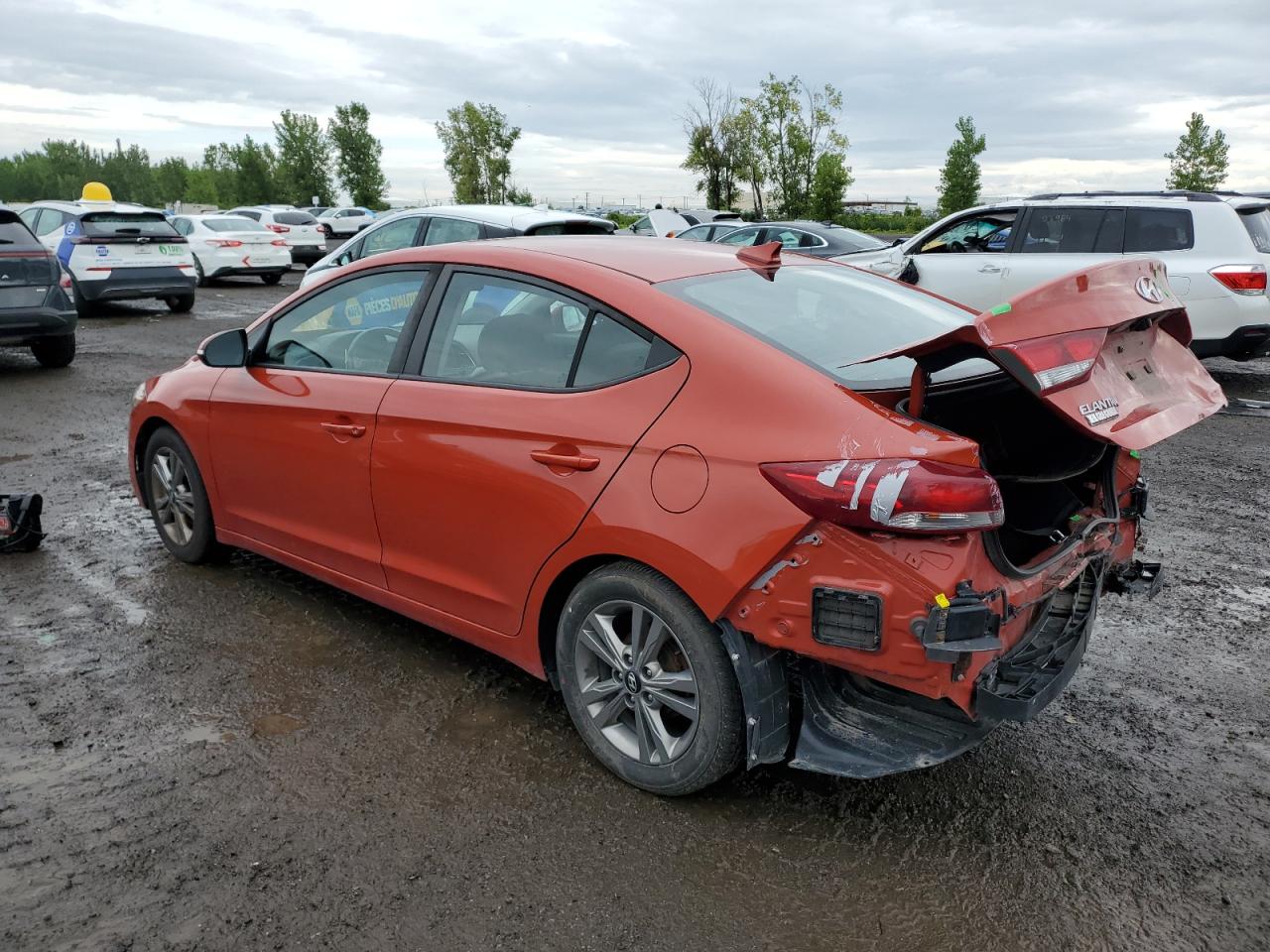 KMHD84LF5JU480401 2018 HYUNDAI ELANTRA - Image 2