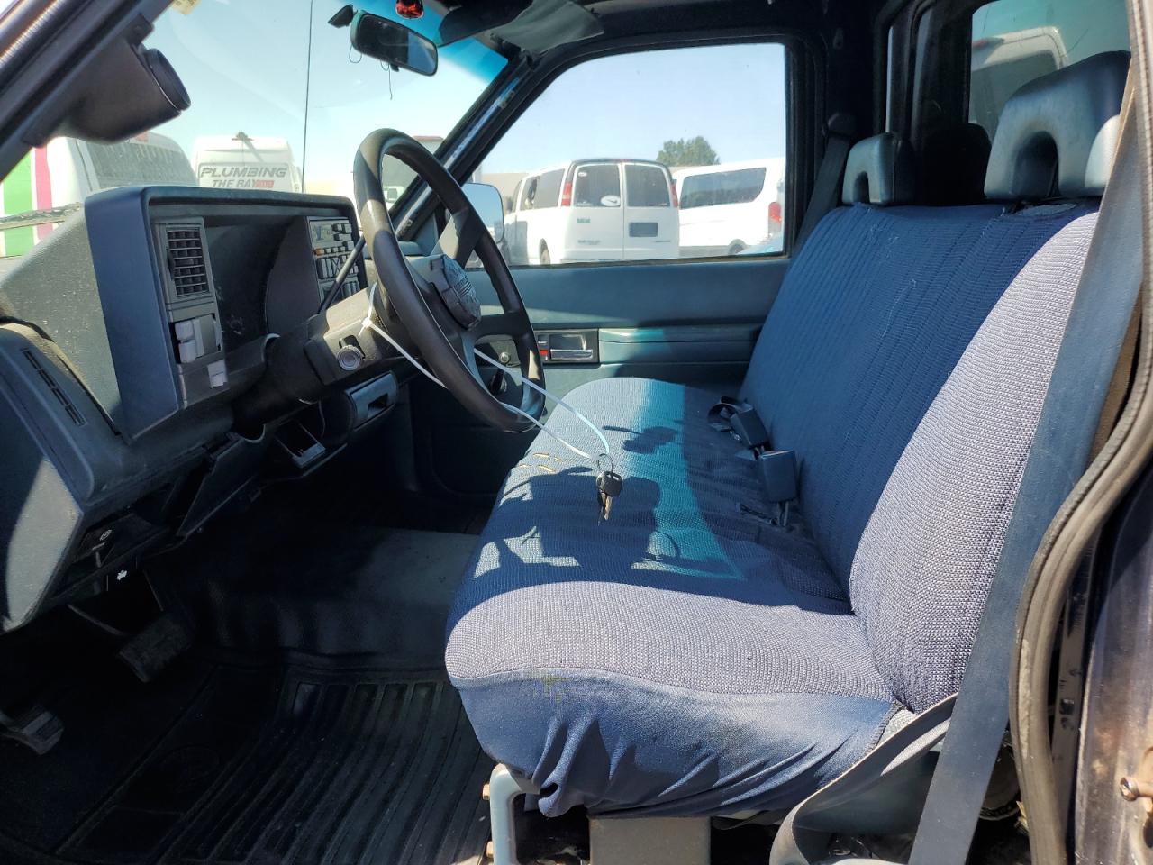 1994 Chevrolet Gmt-400 C1500 VIN: 1GCEC14Z4RZ169829 Lot: 65251554