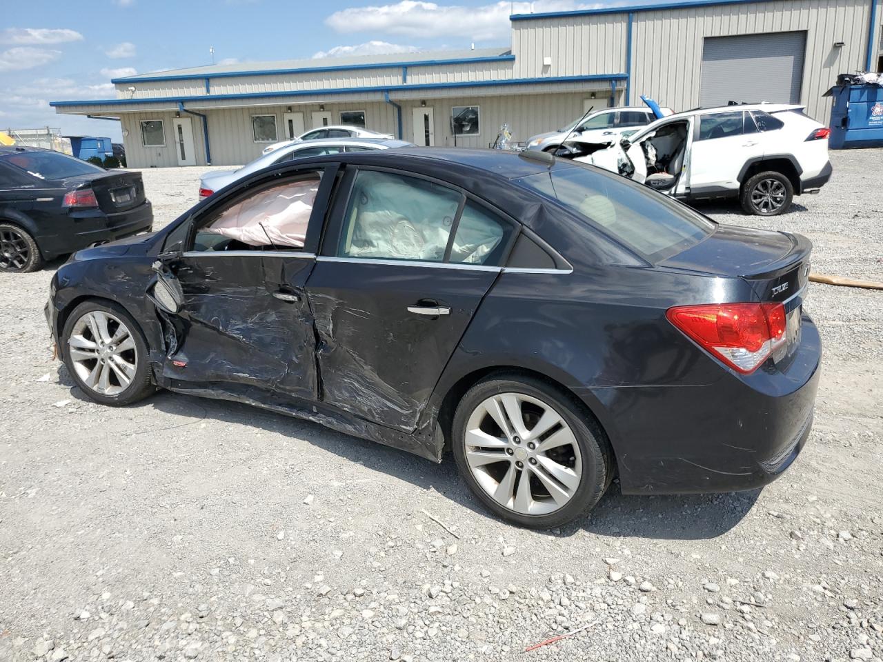 2015 Chevrolet Cruze - Image 2