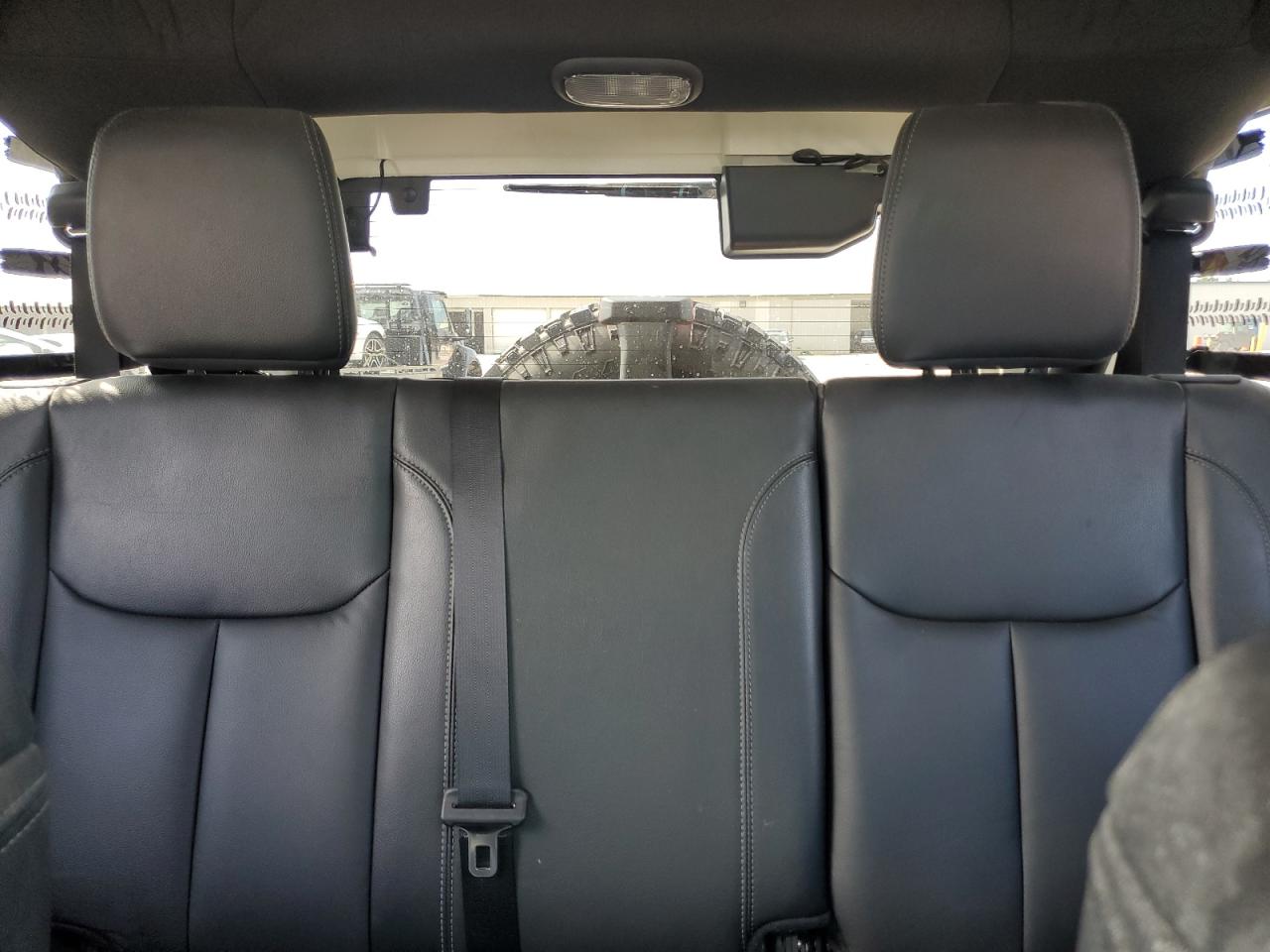 2018 Jeep Wrangler - Image 10