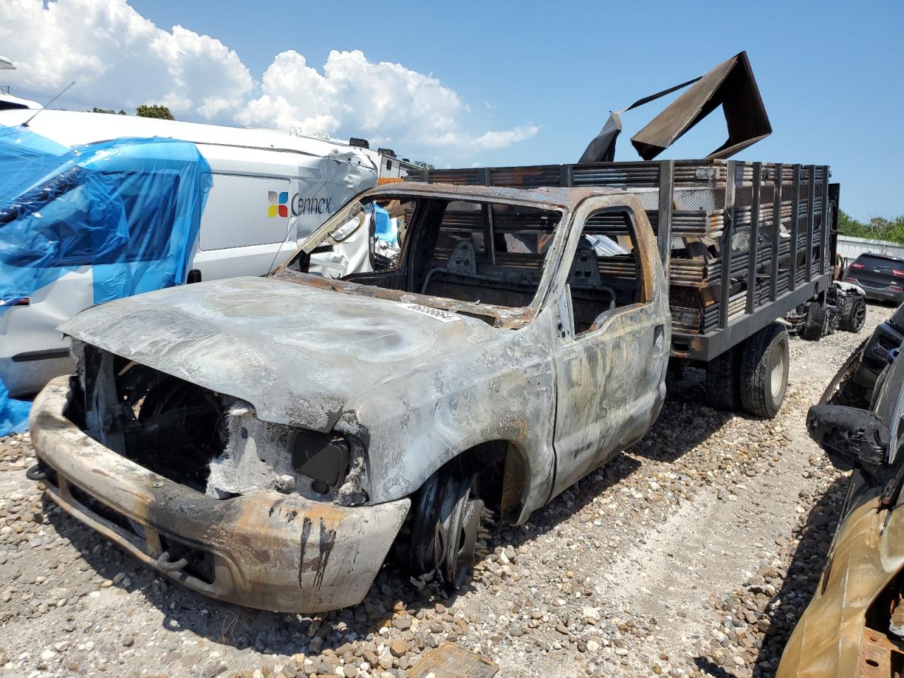 2004 Ford F350 Super Duty for Sale in Corpus Christi, TX - Burn